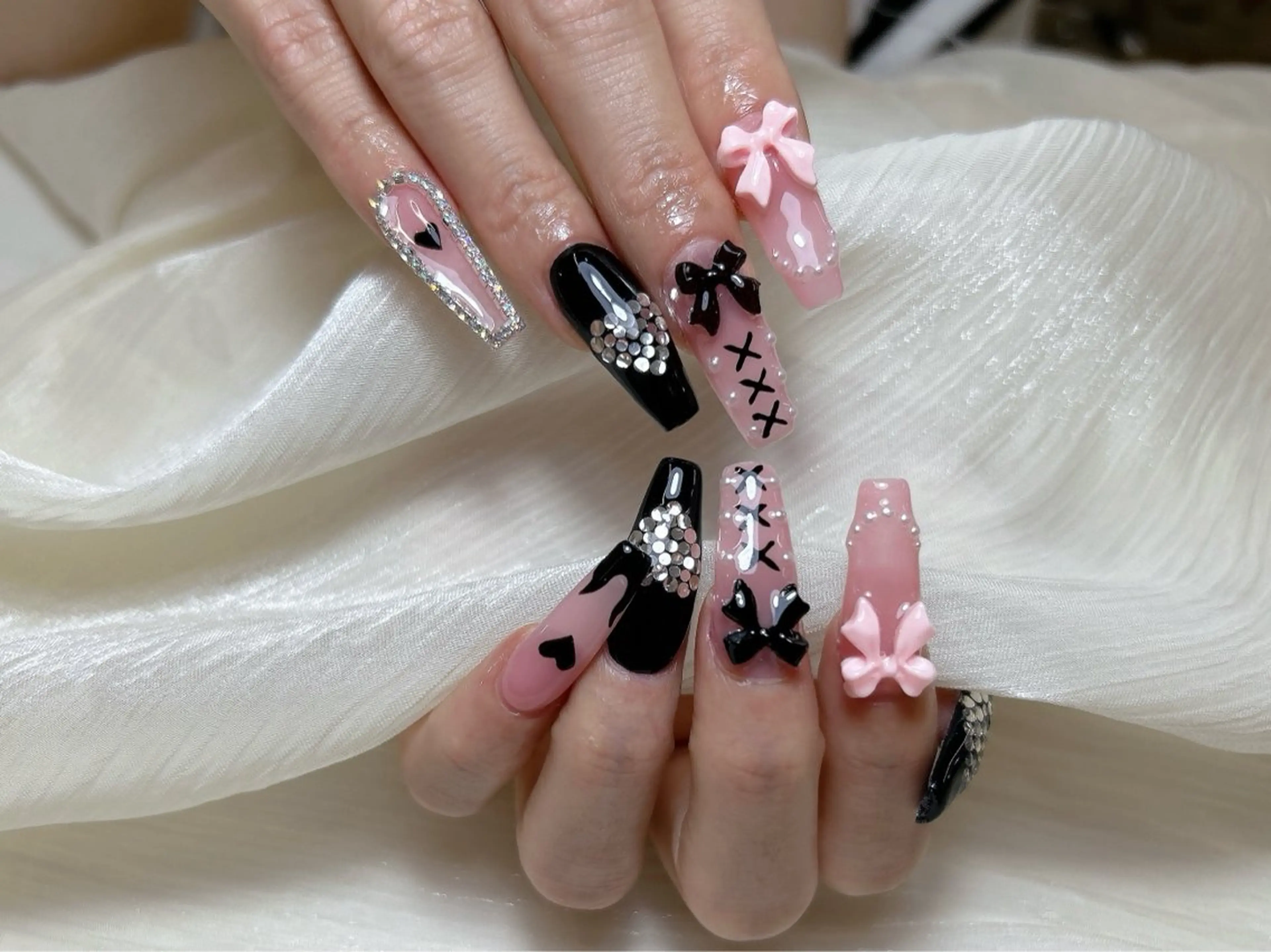 🉐チップ長さ出し10本⭐️パーツつけ放題🎀初回オフ無料の写真