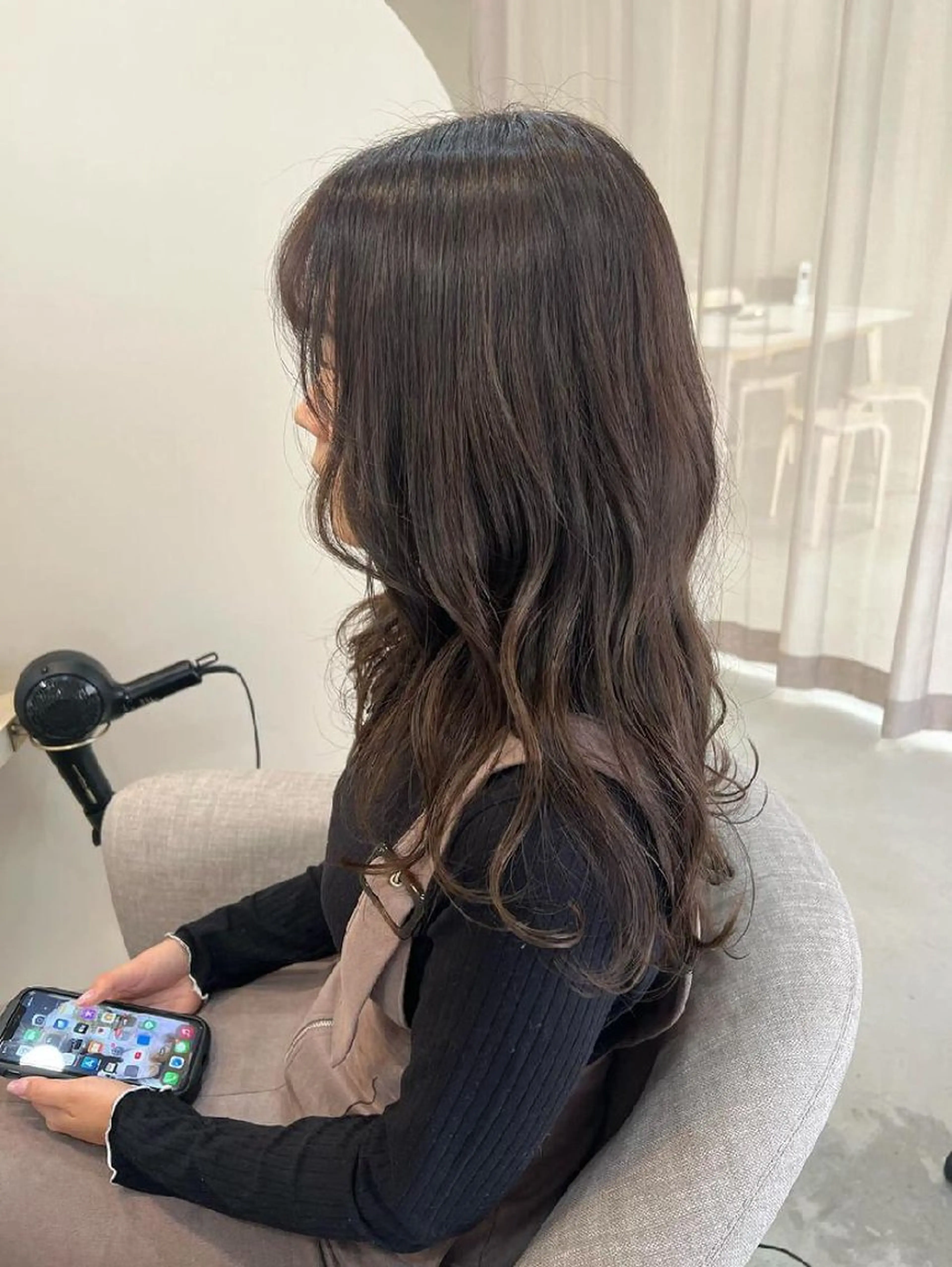 セミロング カラー ベージュカラー ヘアカラー トリートメント ヘッドスパ 廣野 有香のヘアスタイル