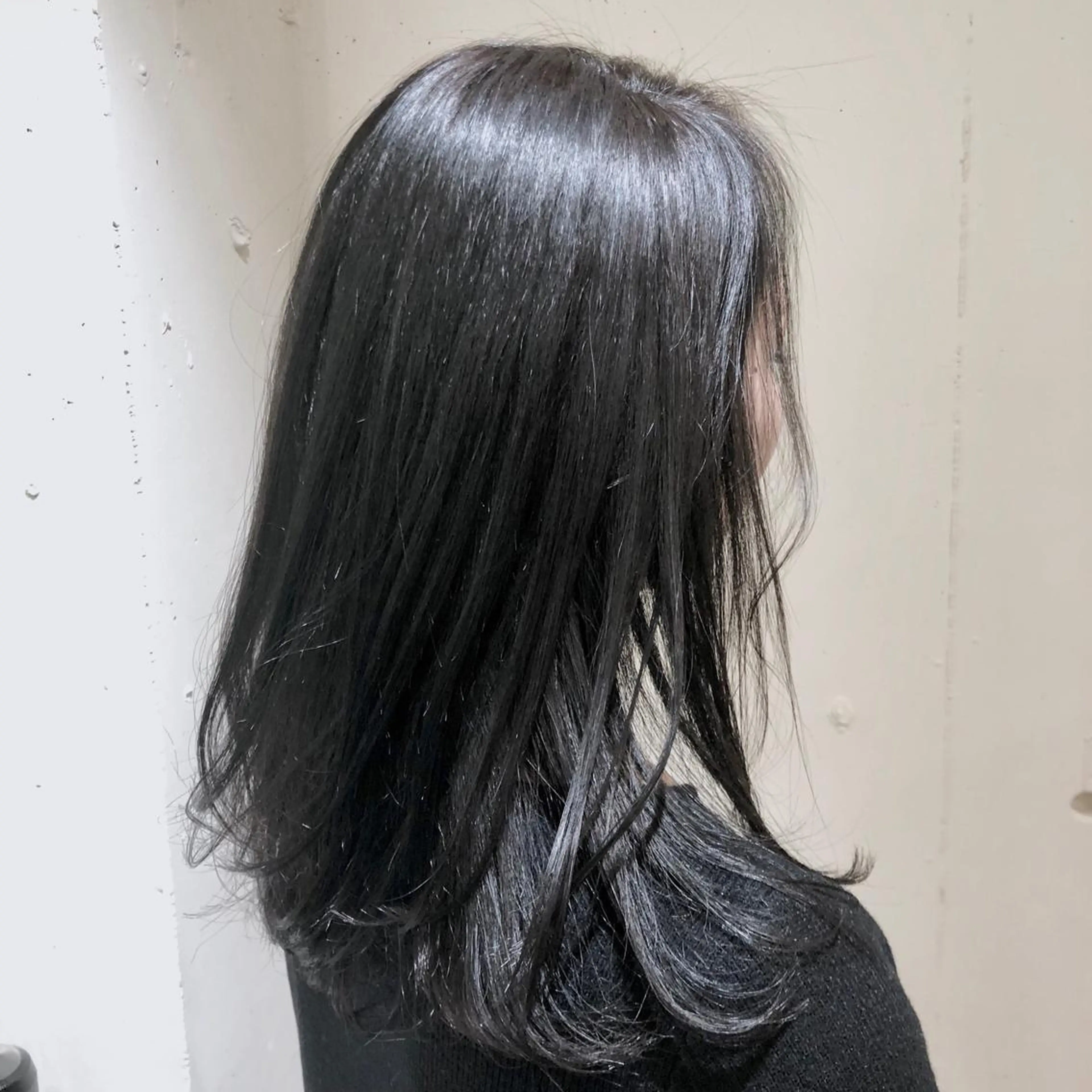 ミディアム カラー パーマ ヘアアレンジ バレイヤージュ ブリーチ 透明感カラー グラデーションカラー グレージュ カット ヘアカラー トリートメント ヘッドスパ 【ツヤ髪美容師】 ツダケイスケのヘアスタイル