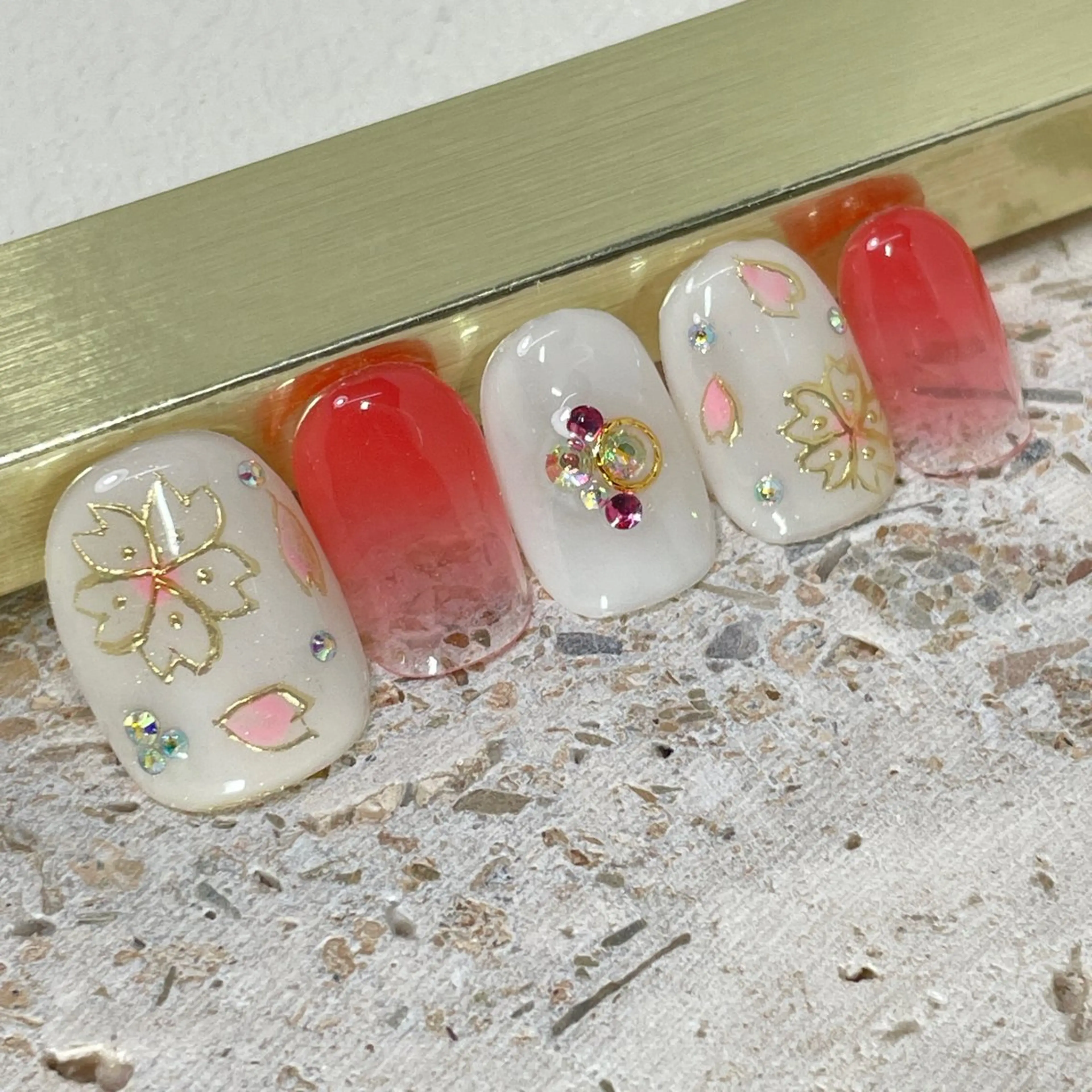 ネイル ハンドネイル Regulus 光田のネイルデザイン