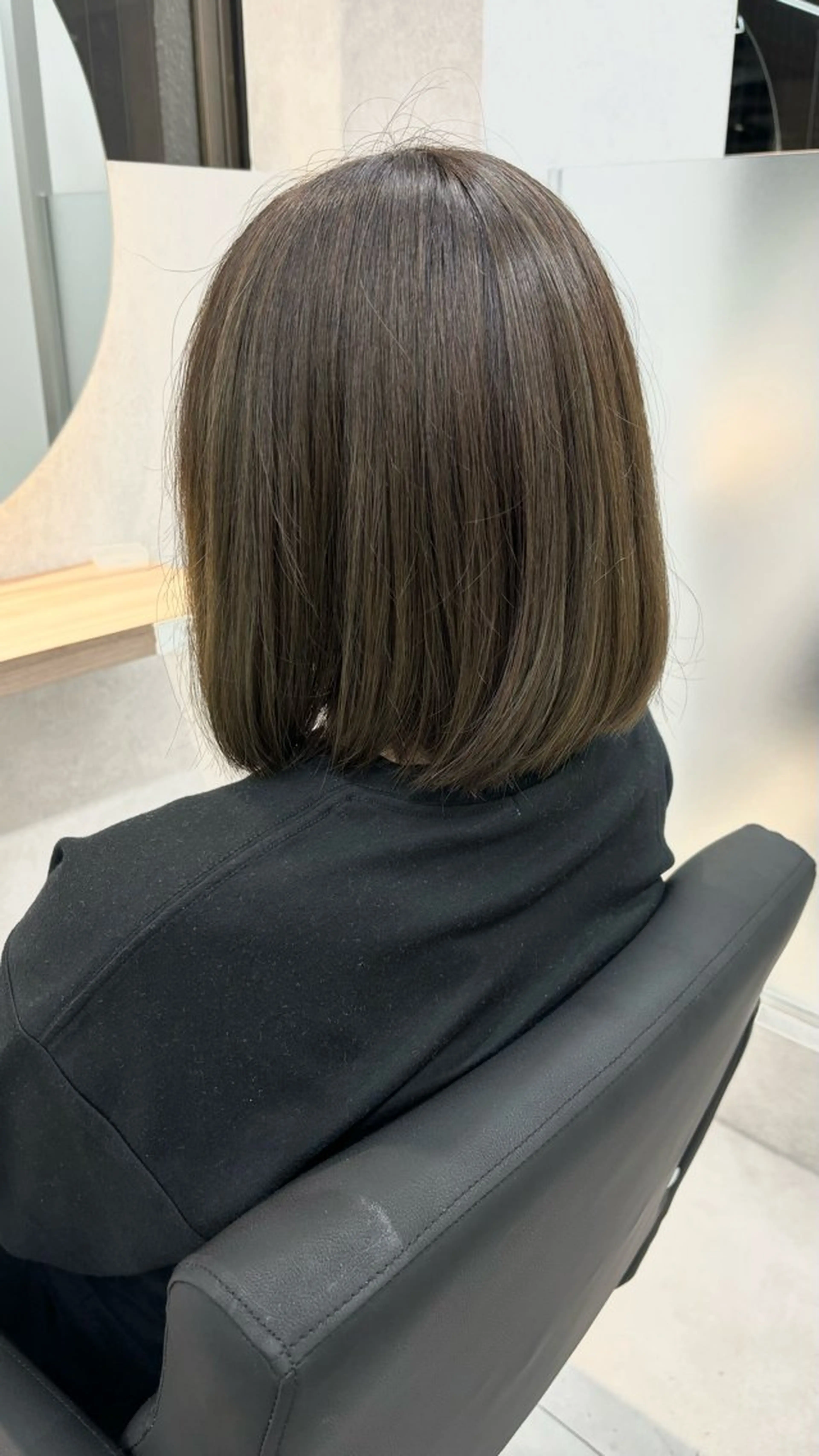 カラー 米倉 陽菜のヘアスタイル