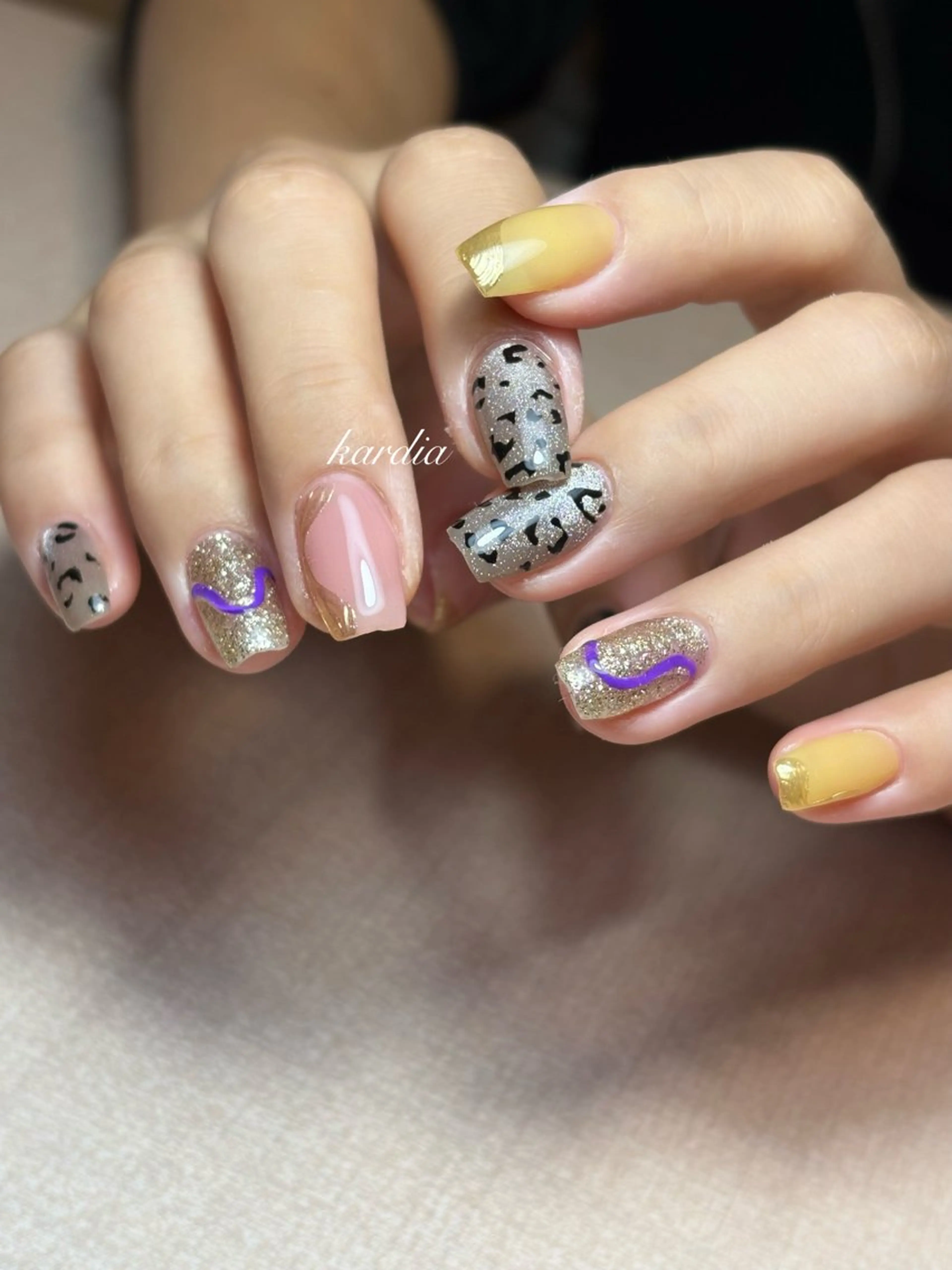 ネイル ハンドネイル καρδιά -ｶﾙﾃﾞｨｱ-のネイルデザイン