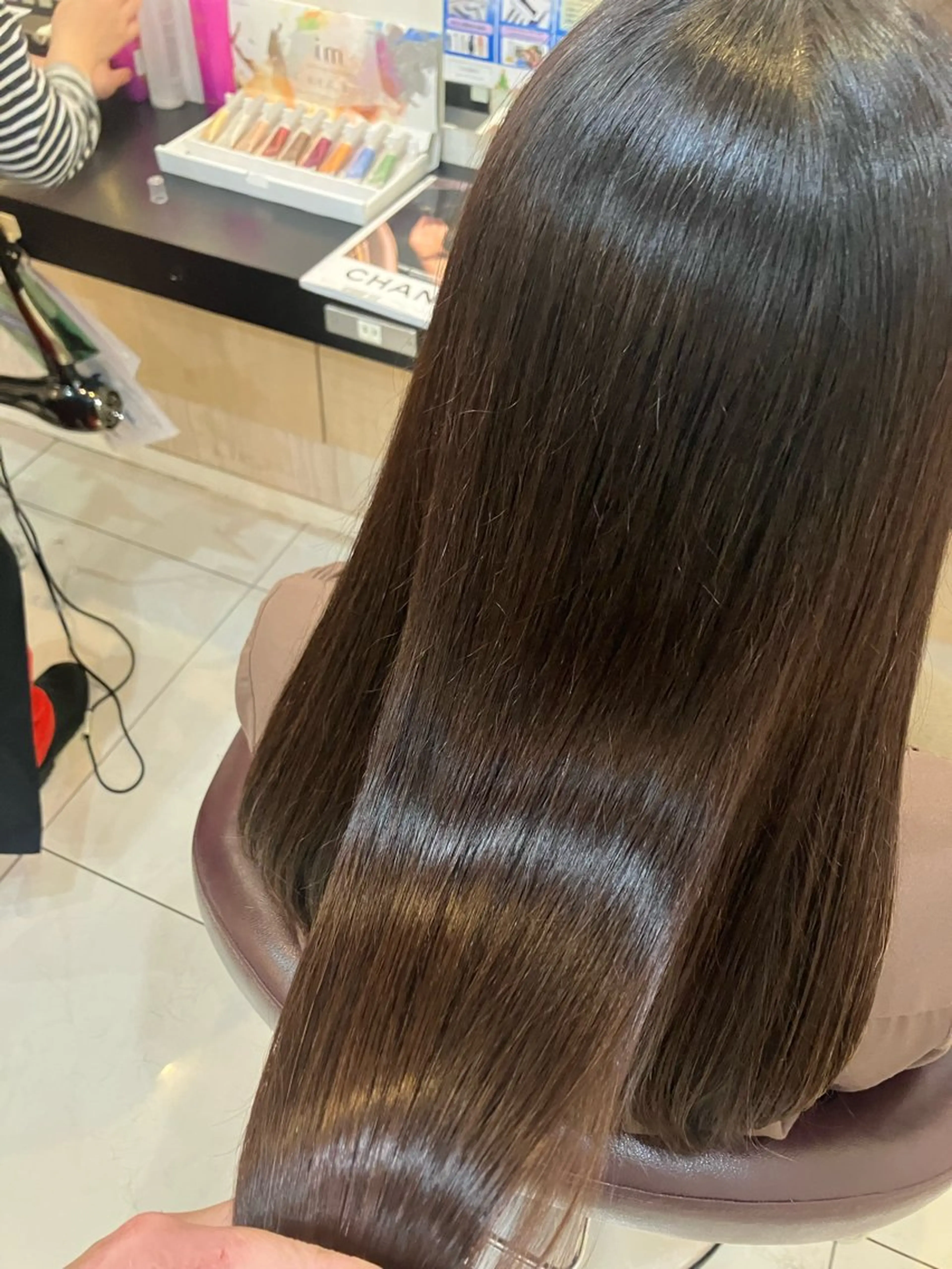 セミロング yukari 艶髪ヘアのヘアスタイル