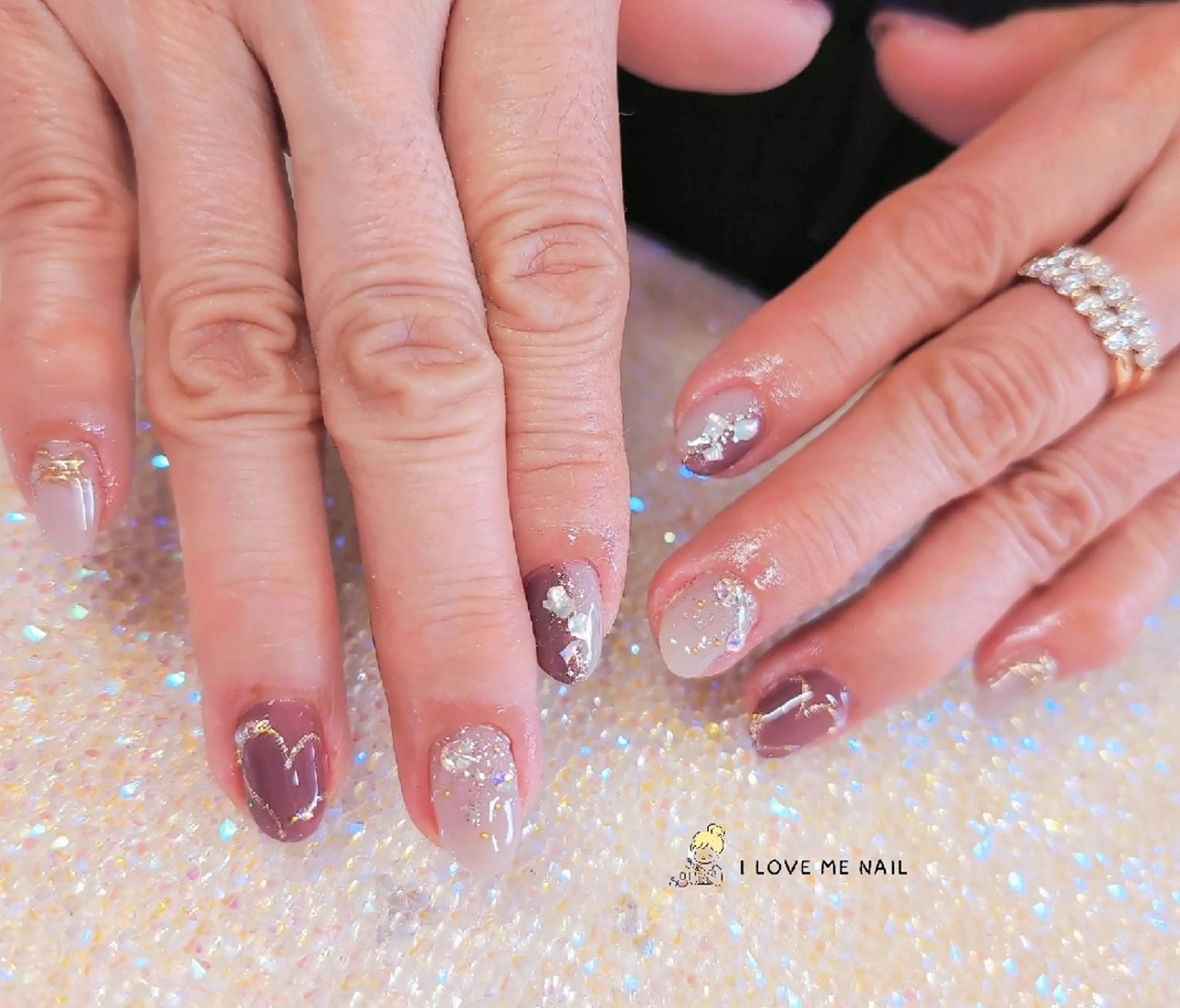 ネイル 長さ出し ハート 韓国ネイル マグネットネイル ニュアンスネイル ハンドネイル I LOVE ME  NAIL.｡.:*♡のネイルデザイン