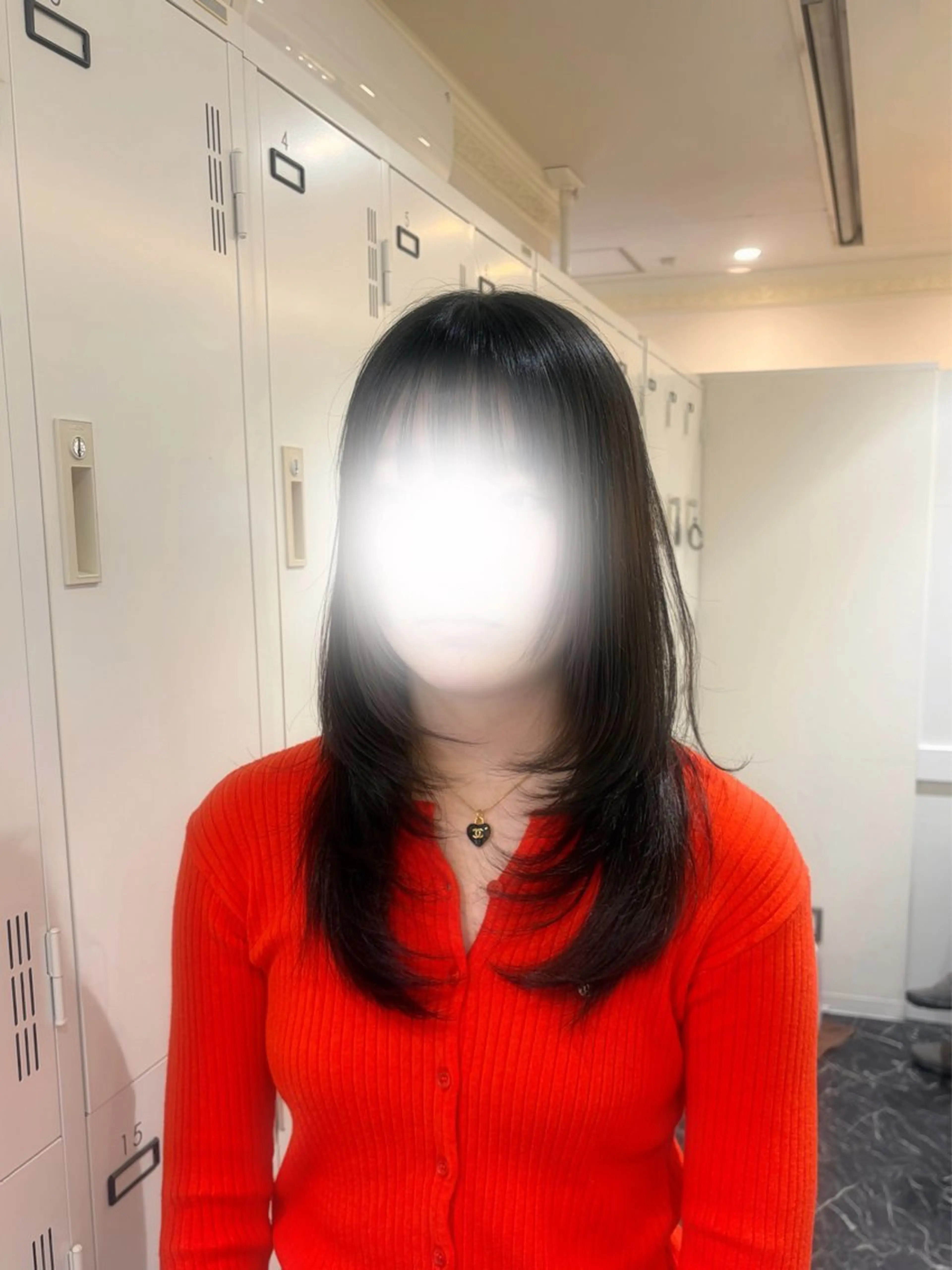 セミロング カット あいしぇ Ash川口のヘアスタイル