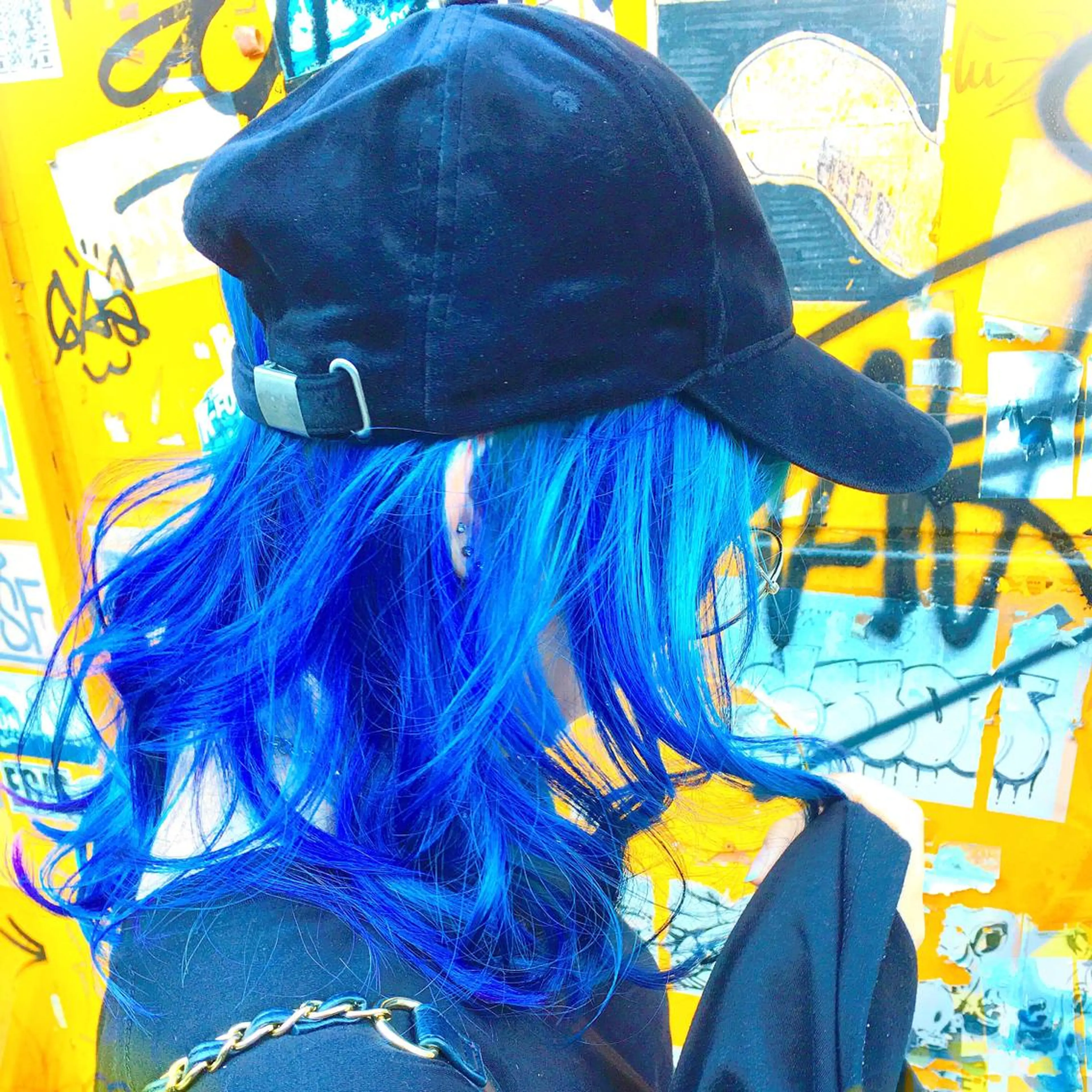 カラー ササキ トモシのヘアスタイル