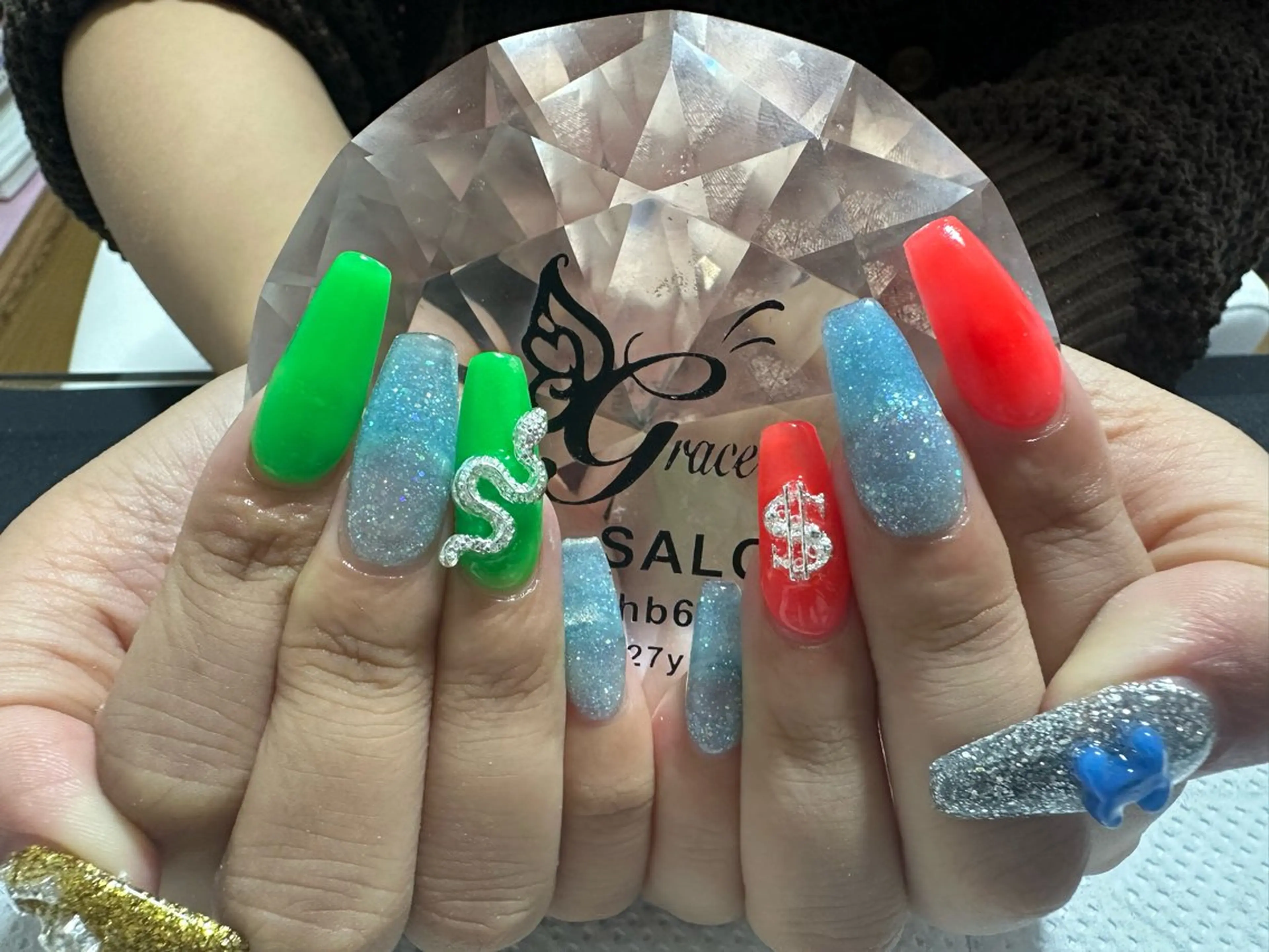 ロング grace グレースのネイルデザイン