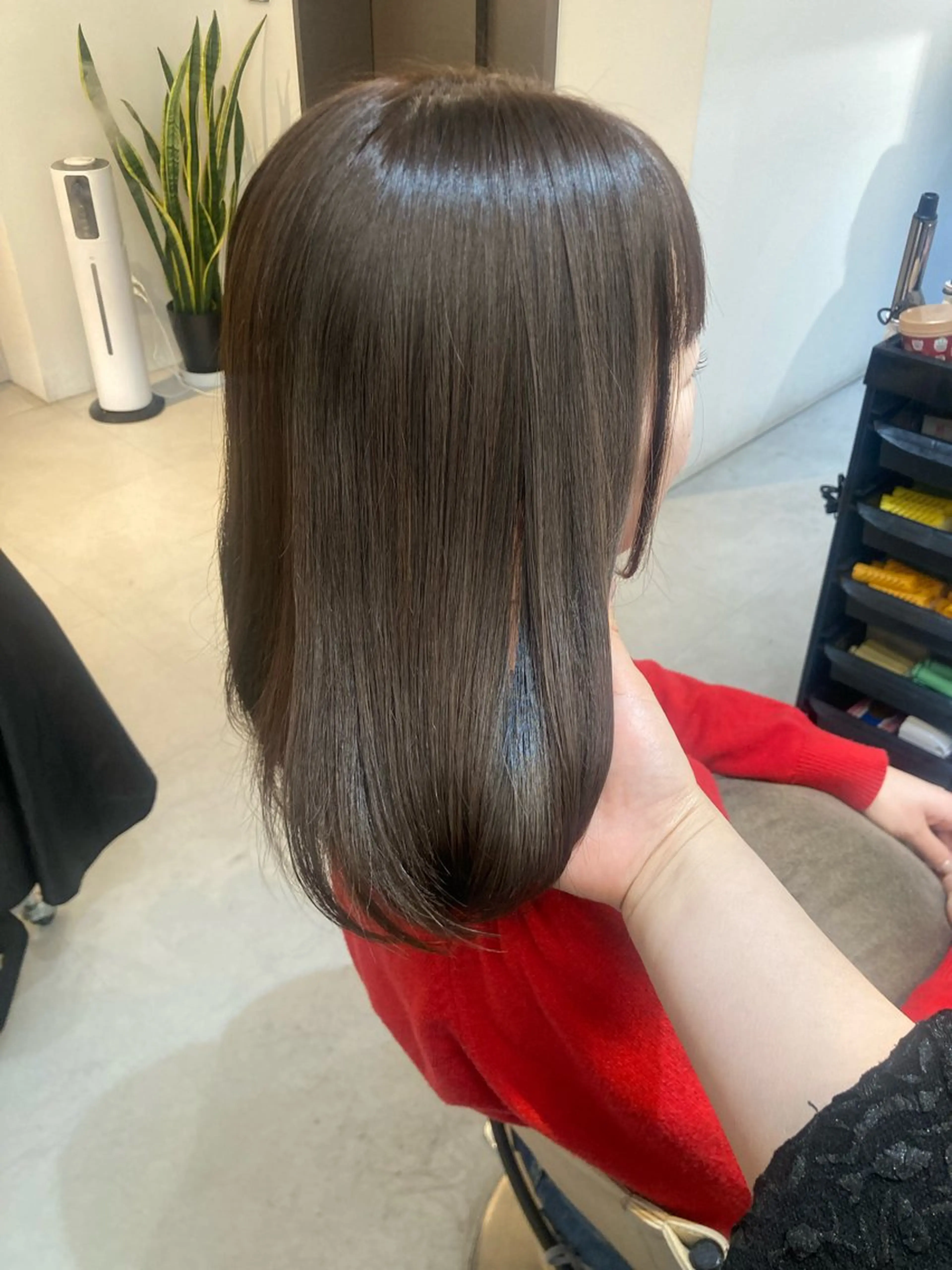 ミディアム カット ヘアカラー トリートメント ✨色持ちの良い艶 カラー✨蟹江真世のヘアスタイル