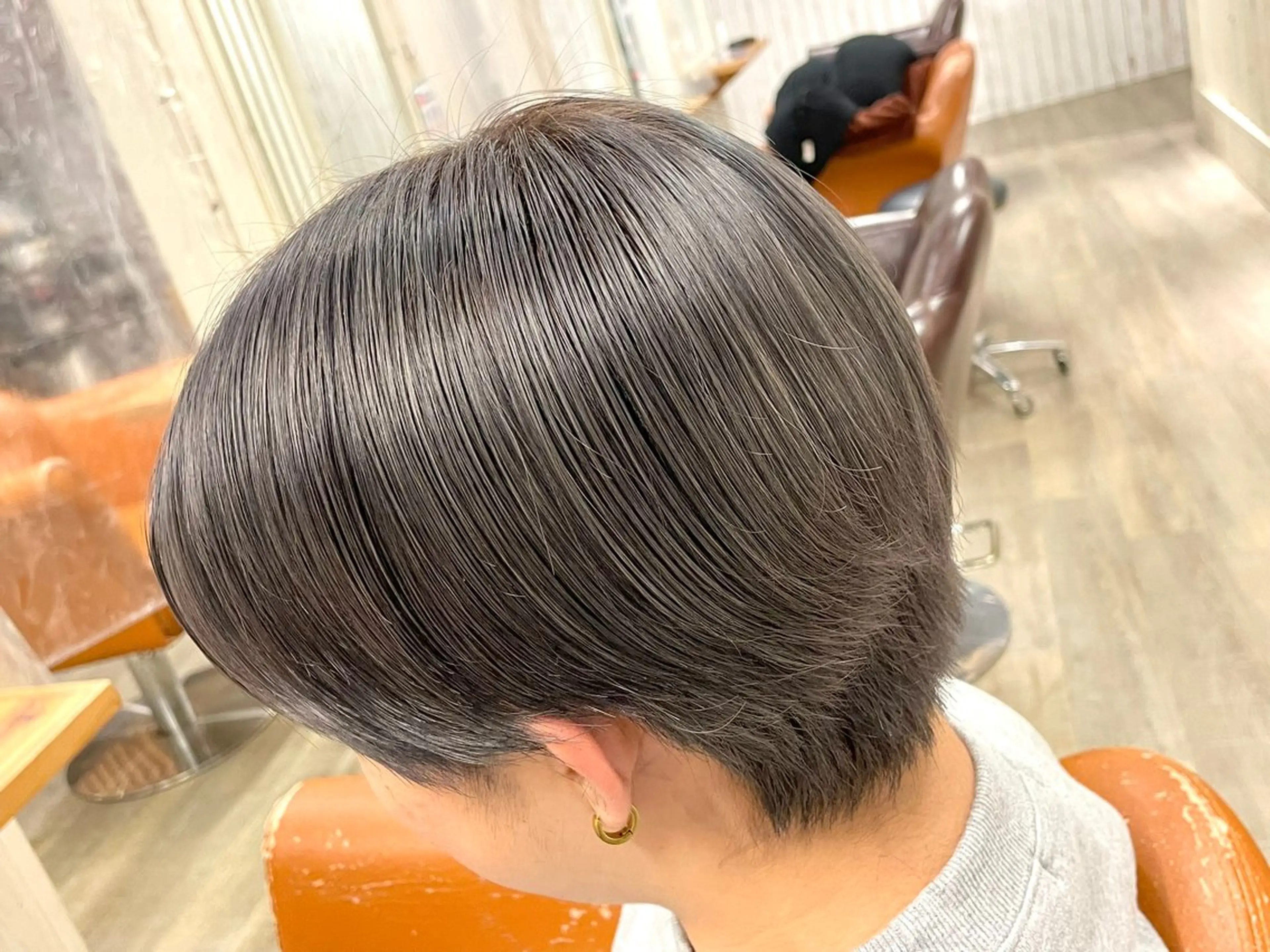 ミディアム カラー メンズ ベージュカラー 透明感カラー グレージュ ミルクティーベージュ Rosa Blanche by est所属・ゆうき Yukiのヘアスタイル