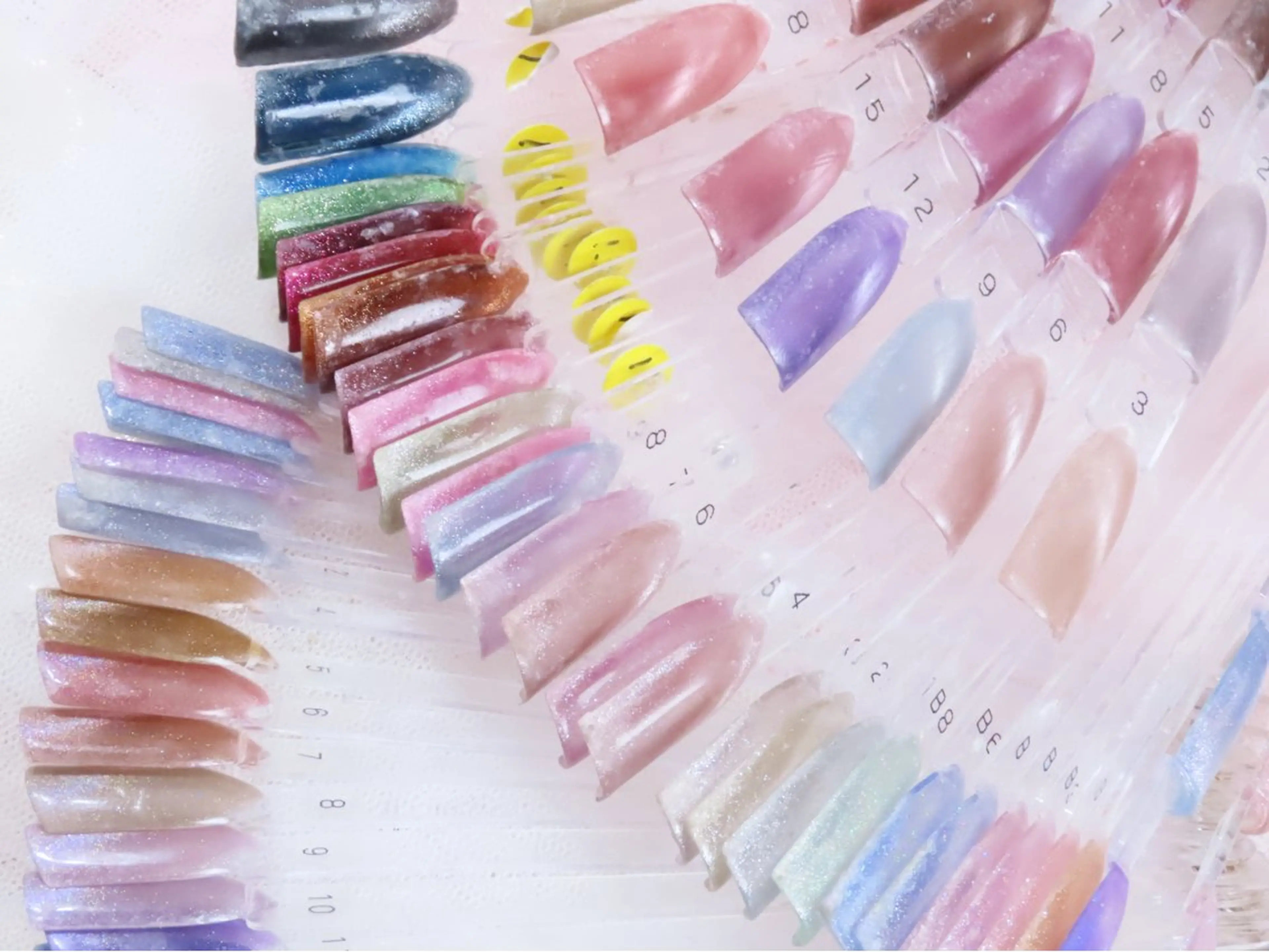 1級所持✨️ゆっくり丁寧コース🌸ジェルオフ無料 フットorハンドジェル🌸選べるマグネットorフラッシュの写真