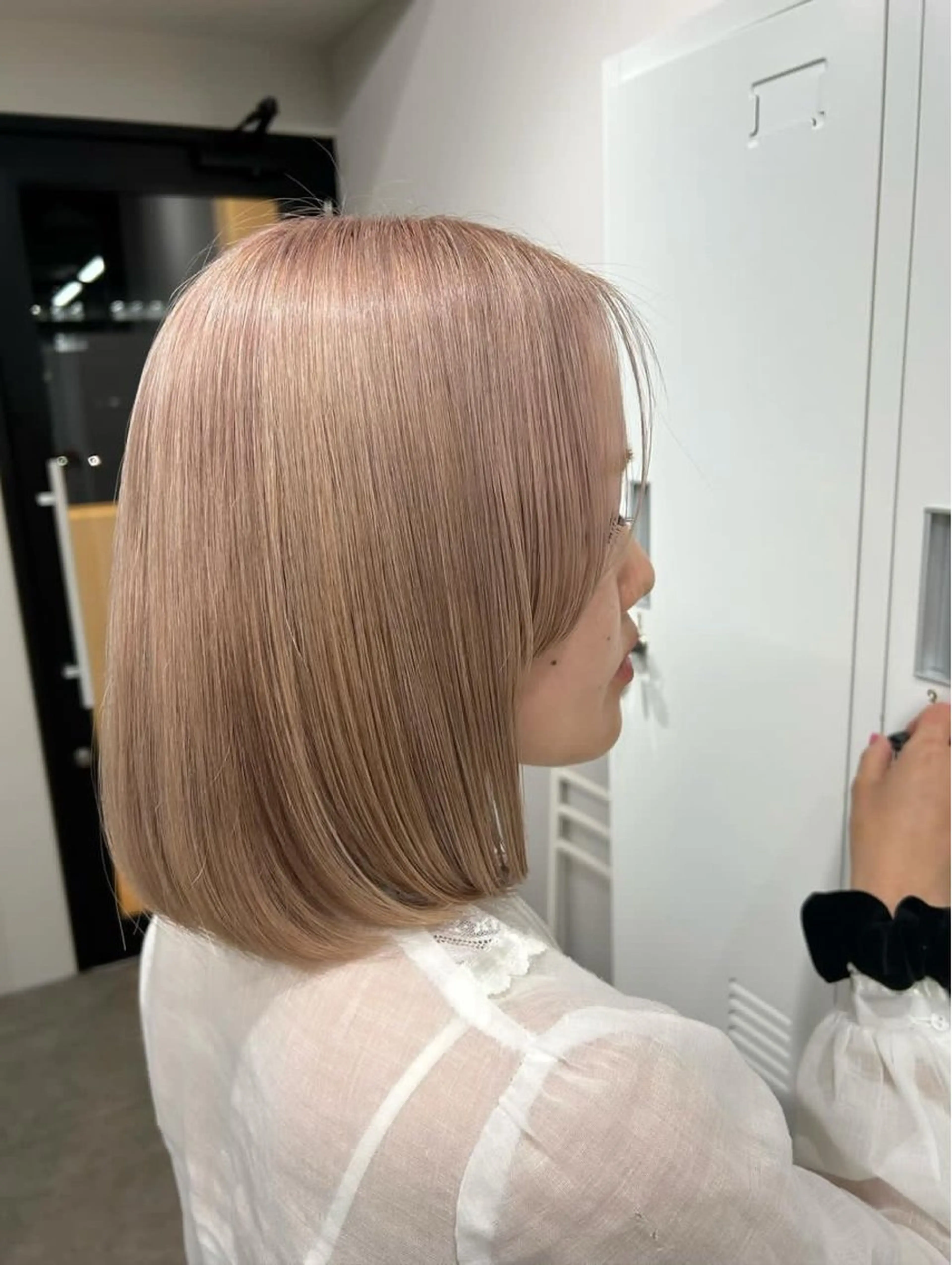 【🌟ダメージレス🌟】エフェクトブリーチ+カラー+ケアトリートメントの写真