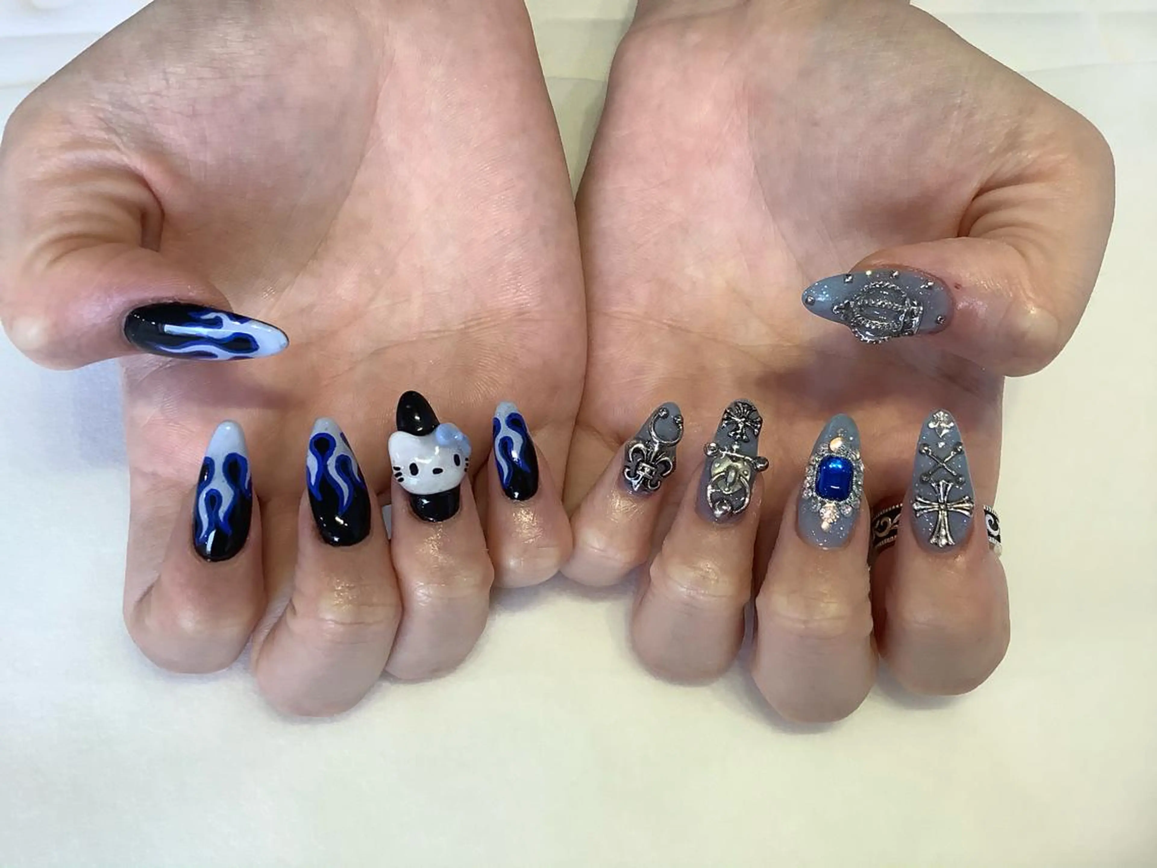 ネイル ハンドネイル 💎🐰 saki. m 🐰💎のネイルデザイン