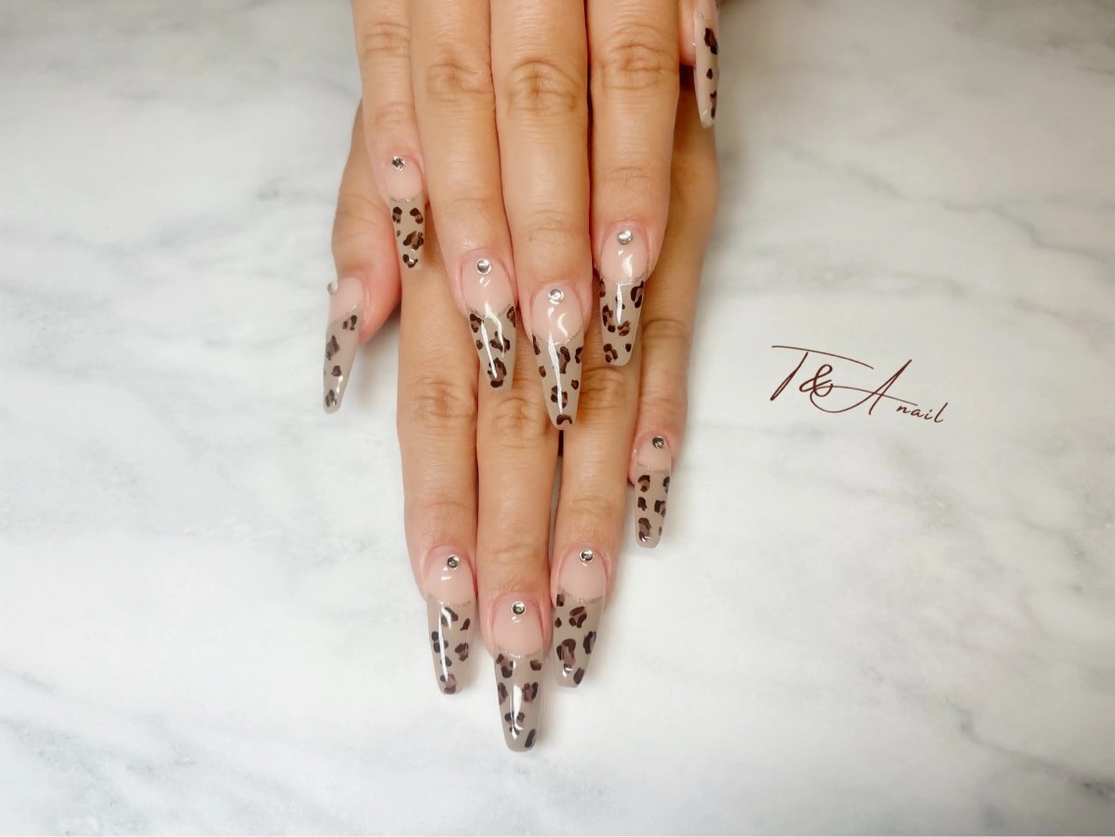 ネイル ジェルネイル ロングネイル スカルプネイル ハンドネイル T&A nailのネイルデザイン