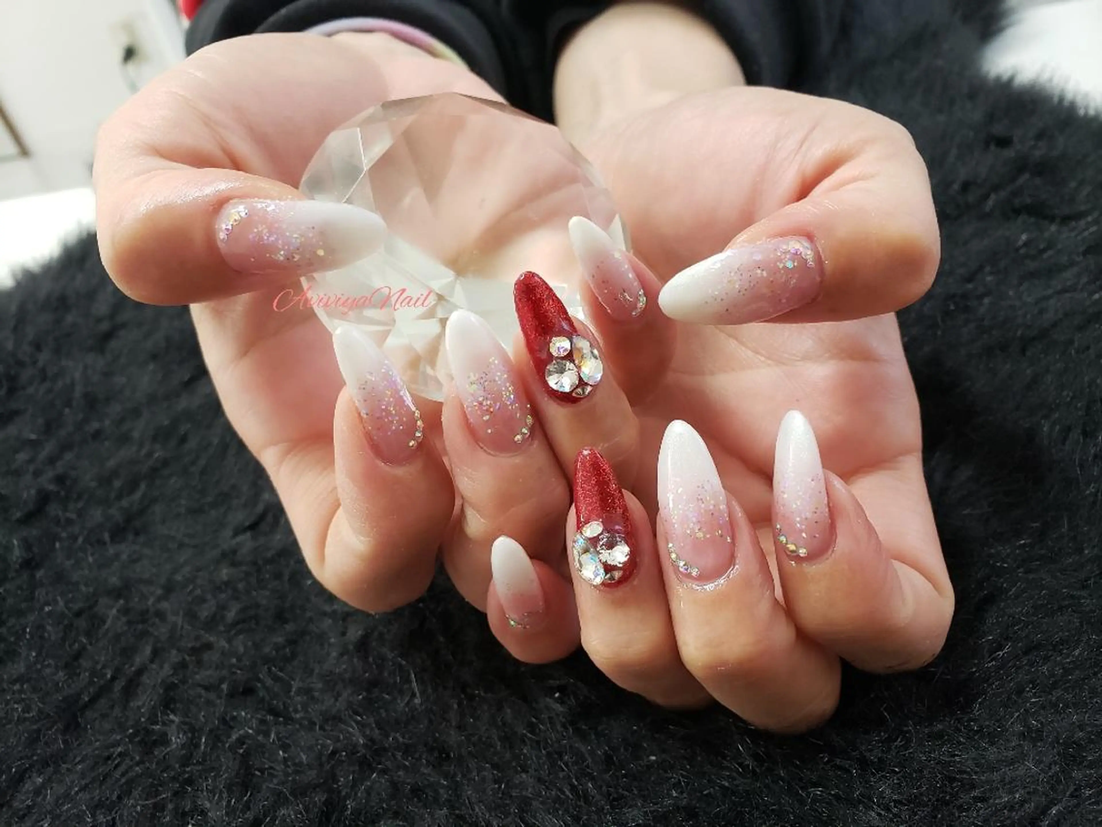 ネイル グラデーション ホワイト AviviyaNail所属・kubo ayaのネイルデザイン