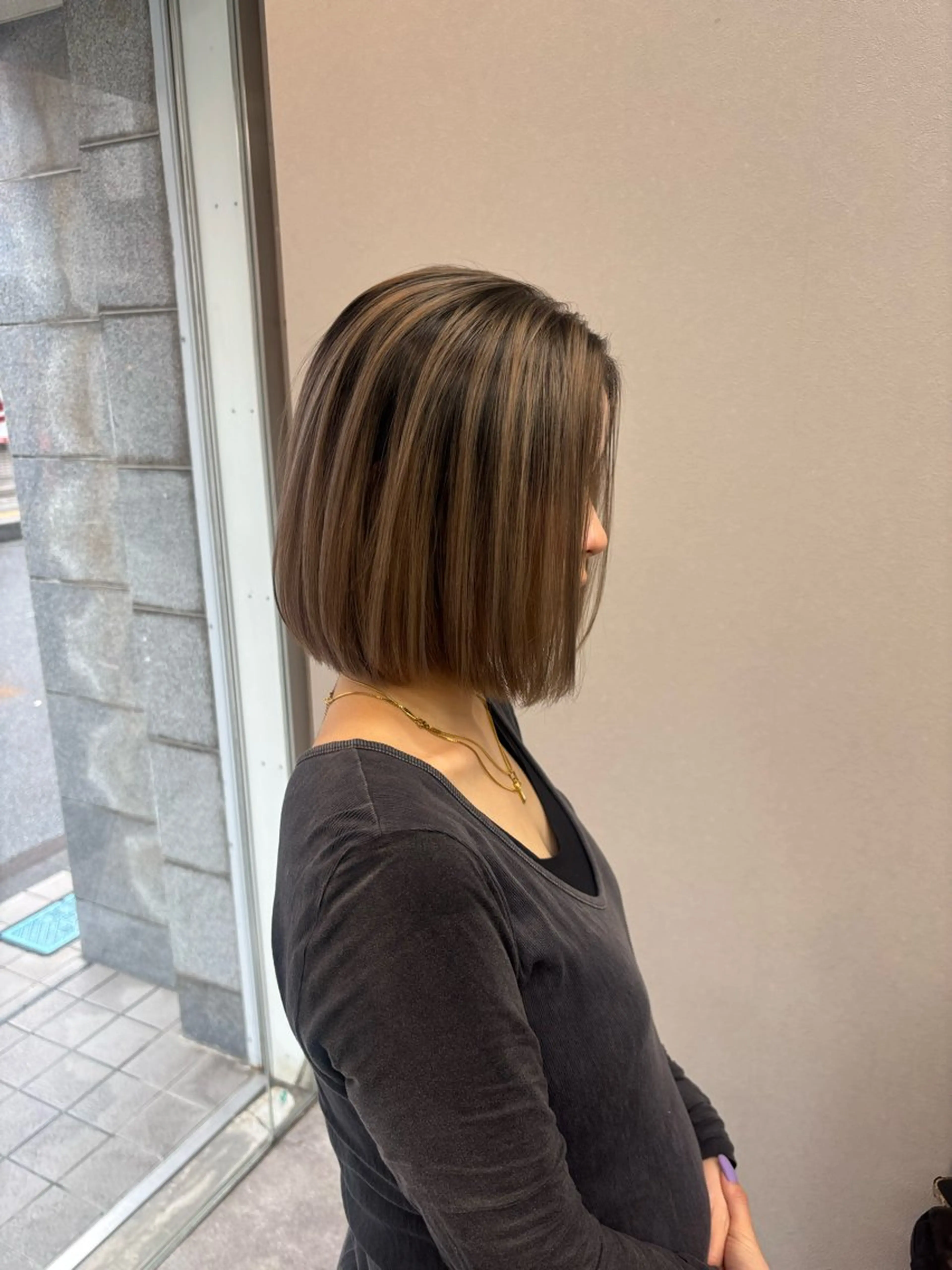 ショート ボブ emmie by  moremuu所属・タッセルボブ韓国ヘア ハイトーンAIRIのヘアスタイル