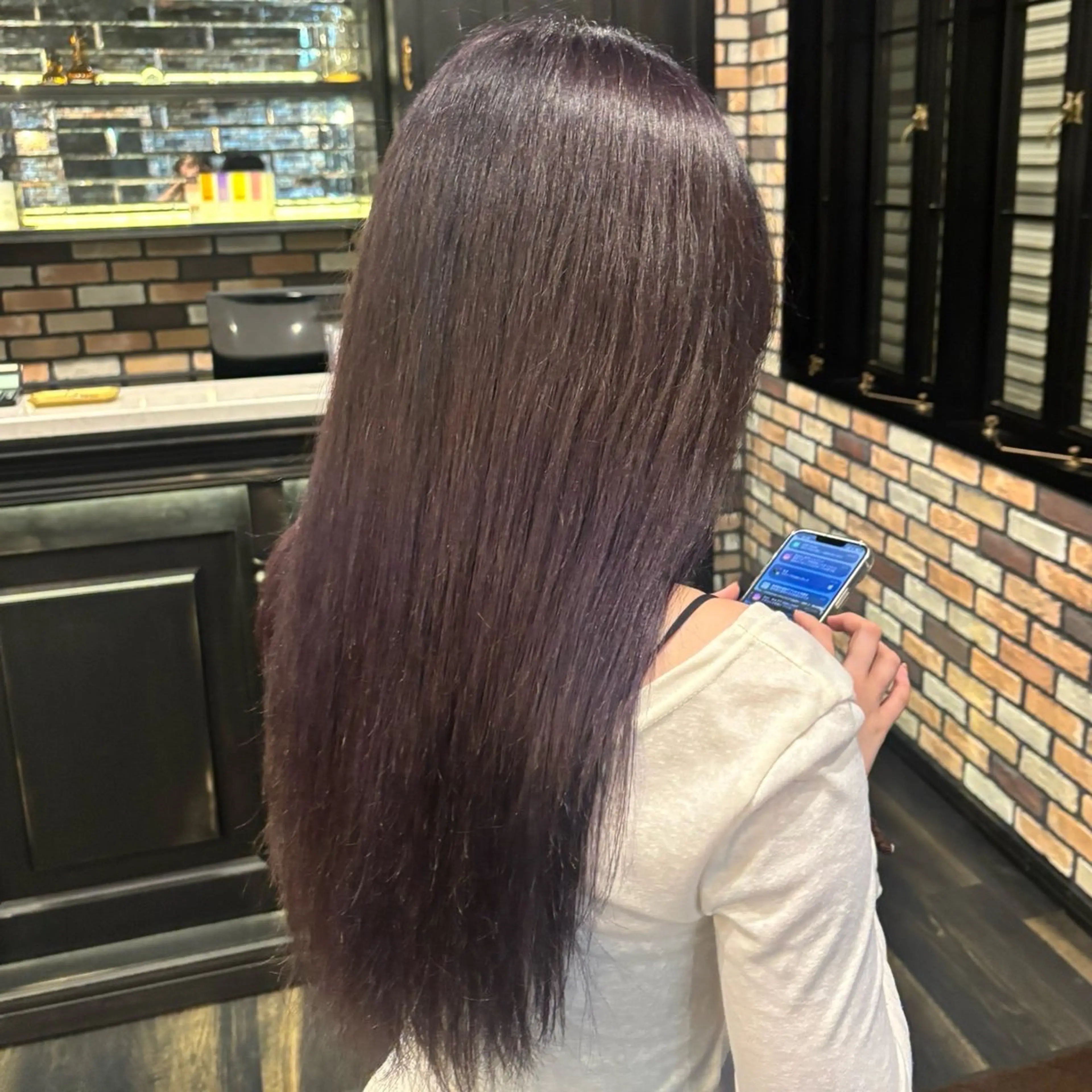 ロング カラー 清水 結生のヘアスタイル