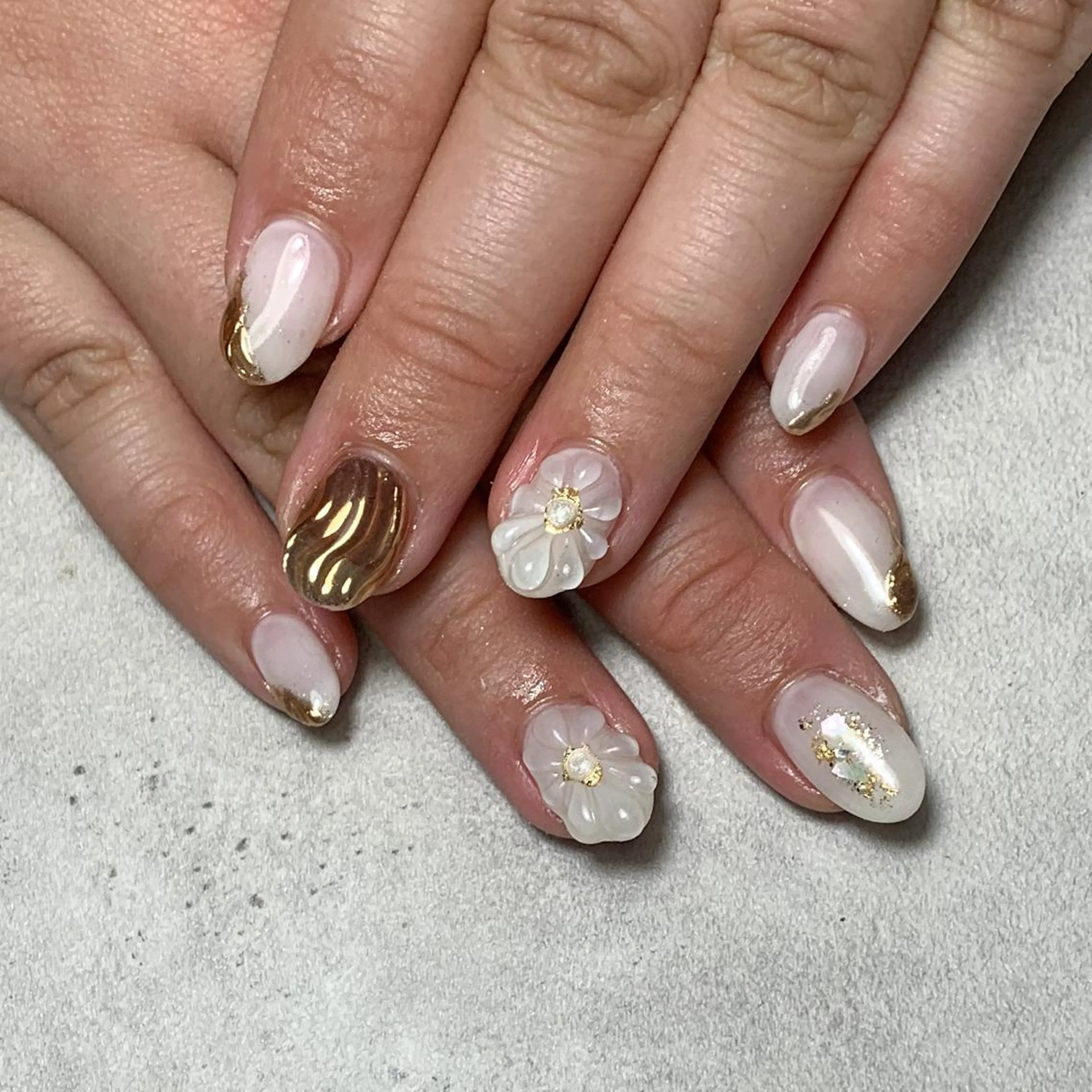 ネイル atelier　FIORITURA所属・FIORITURA aiのネイルデザイン