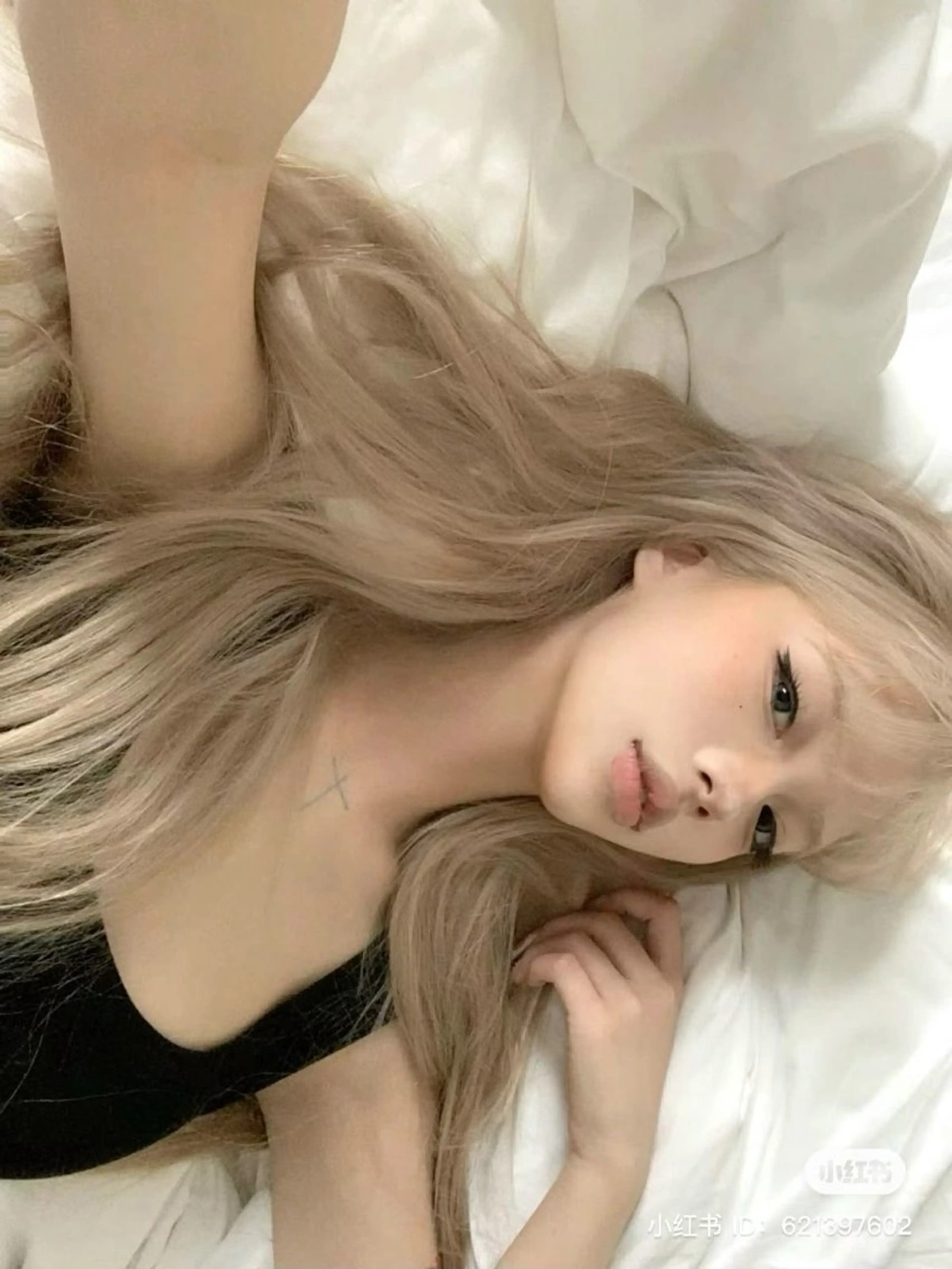 ロング カット ヘアカラー トリートメント ヘアセット 艶髪ハイトーンカラー 渋谷🎀ririkaのヘアスタイル