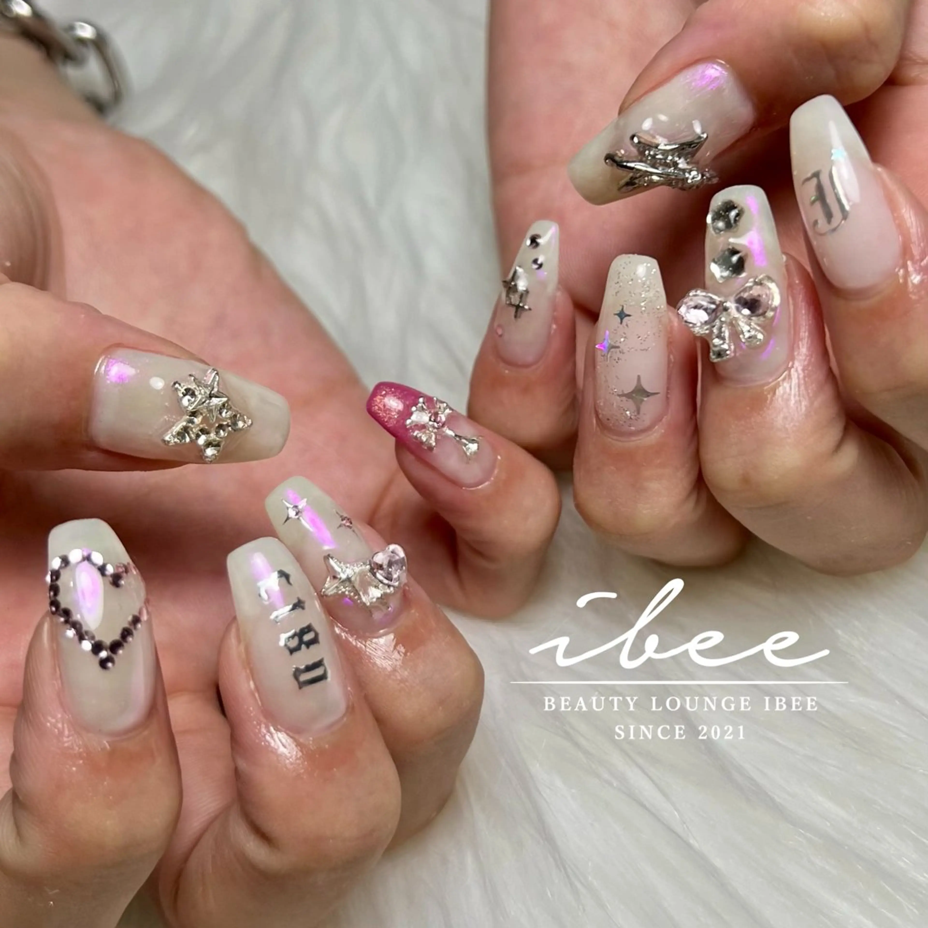 ネイル ハンドネイル ibee nail 🤍yumiのネイルデザイン