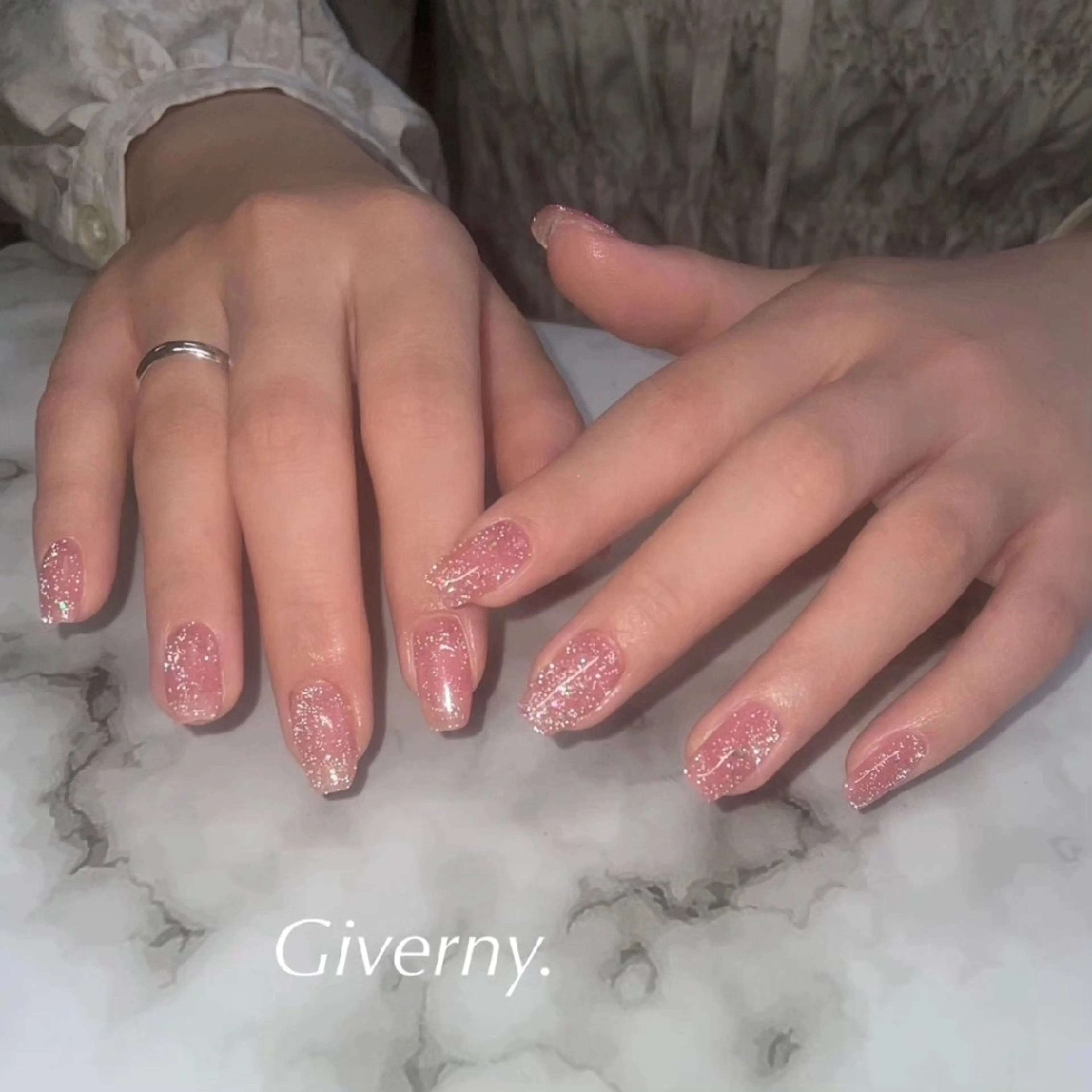 ネイル フラッシュネイル 春ネイル ハンドネイル Giverny .のネイルデザイン