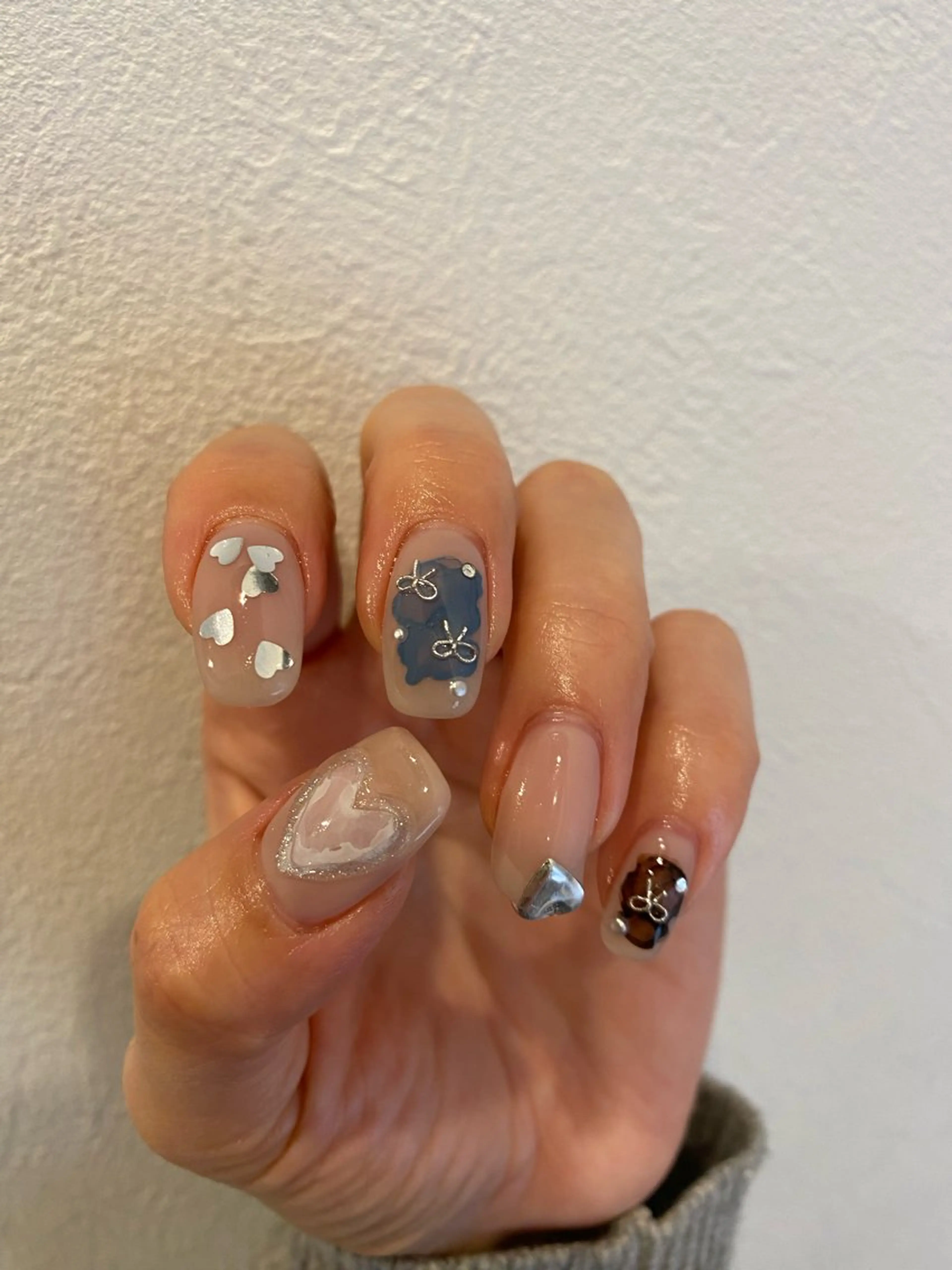 ネイル ハート リボン ハンドネイル 表参道colore所属・表参道colore店 REICAのネイルデザイン