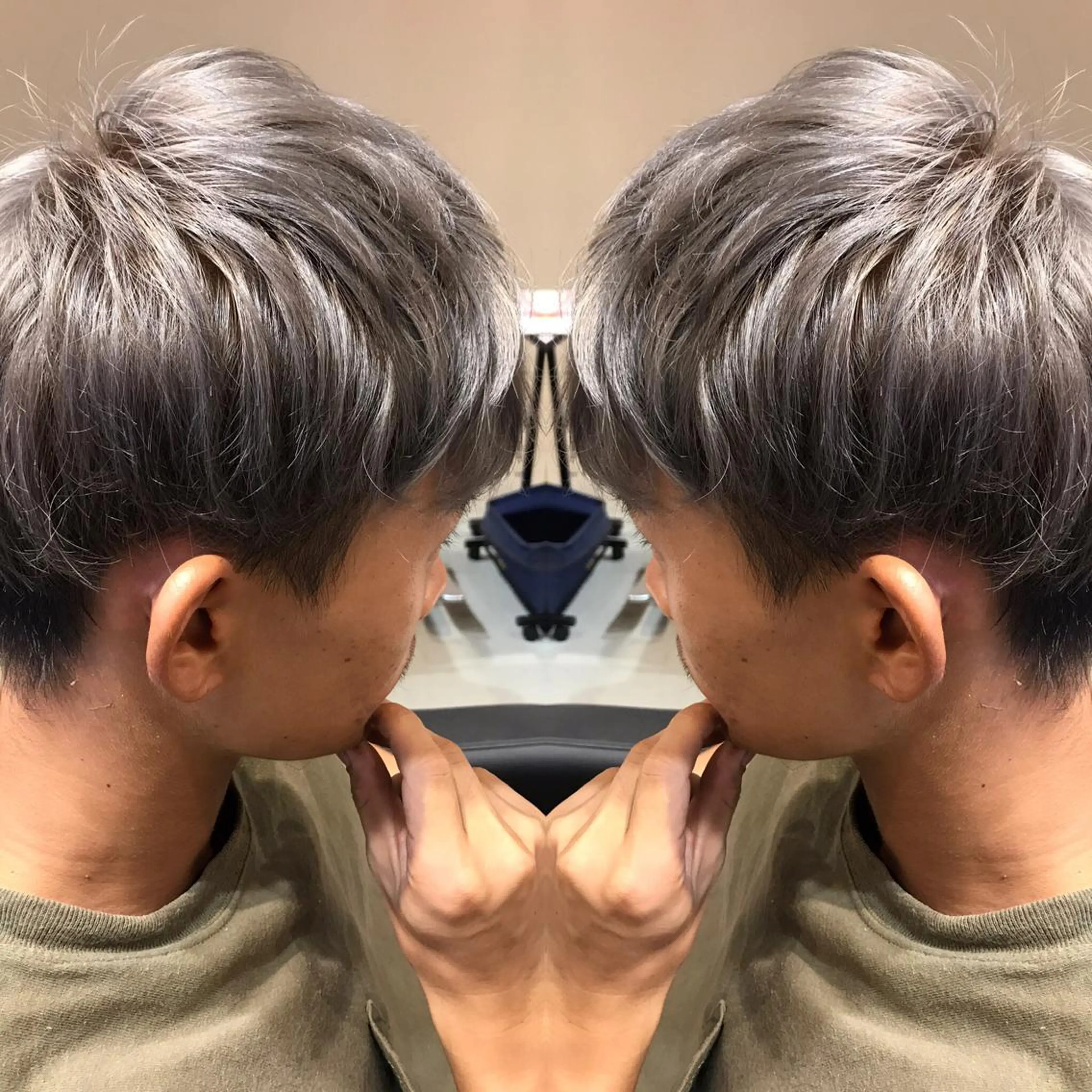 ショート カラー メンズ メンズブリーチ メンズハイトーン ブリーチ ハイトーンカラー シルバー ヘアカラー 大久保 隆蔵のヘアスタイル