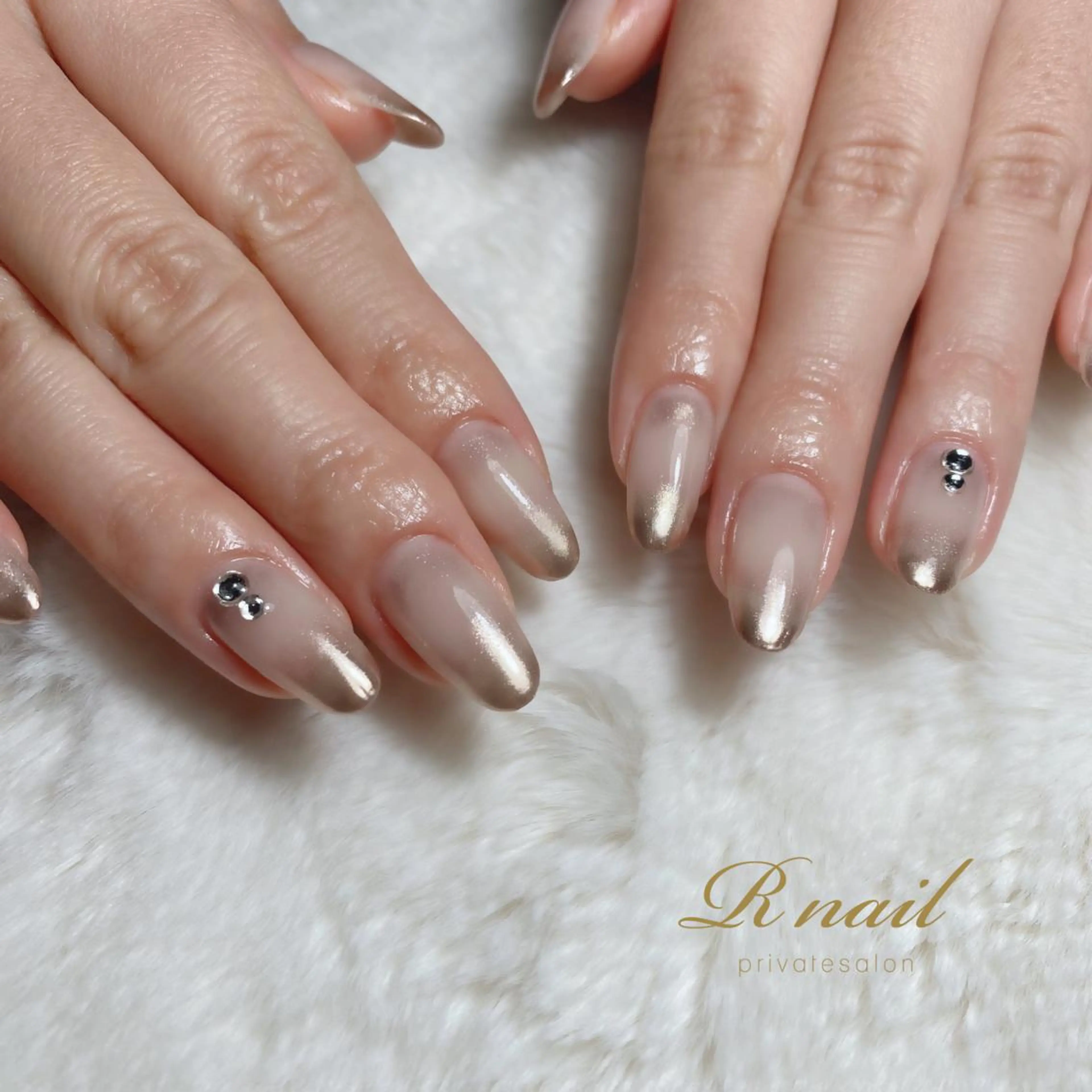 ネイル グラデーション ミラーネイル R nailのネイルデザイン
