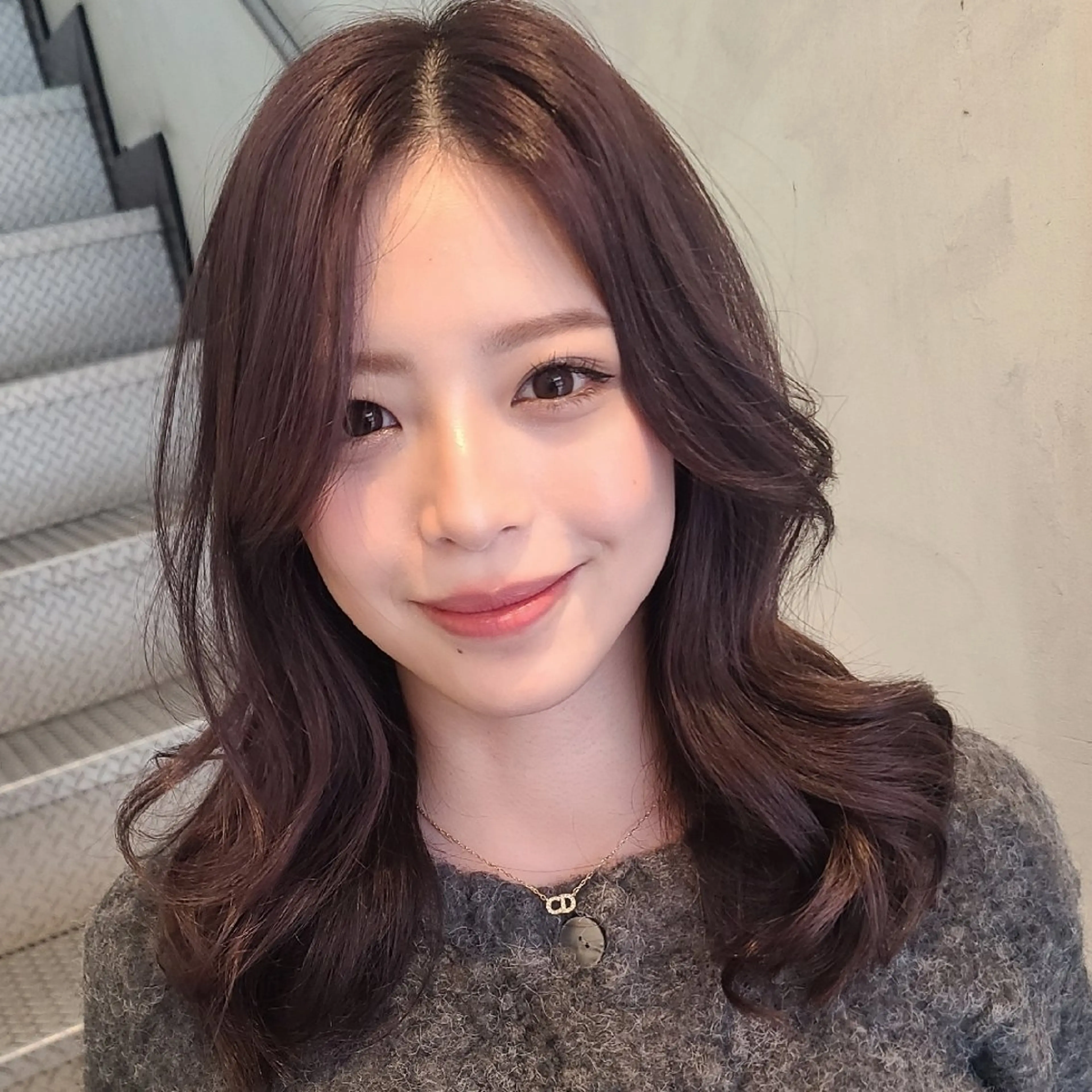 カラー 西田 理沙のヘアスタイル