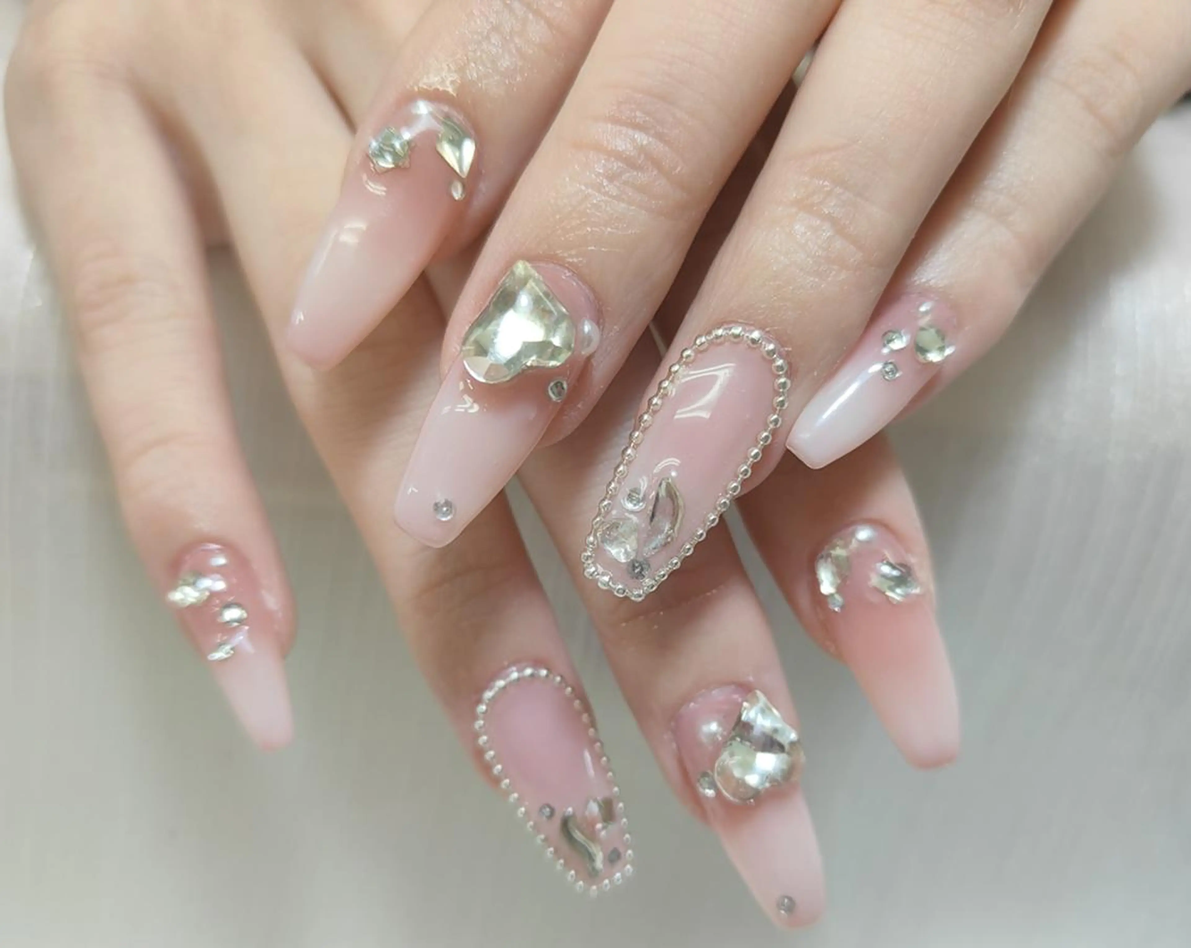 ネイル 星野 未来のネイルデザイン