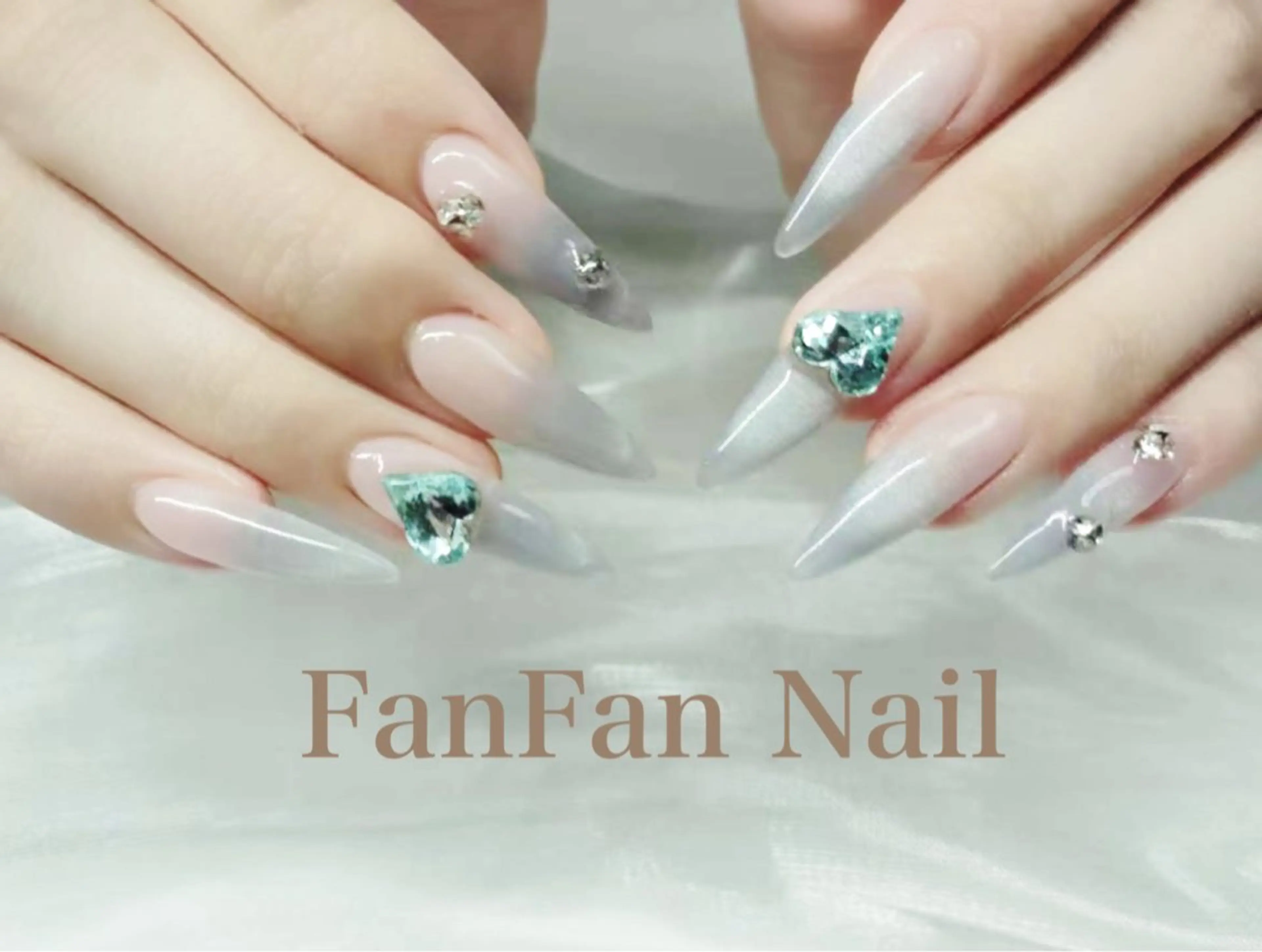 ネイル FanFan 長さ出し専門のネイルデザイン