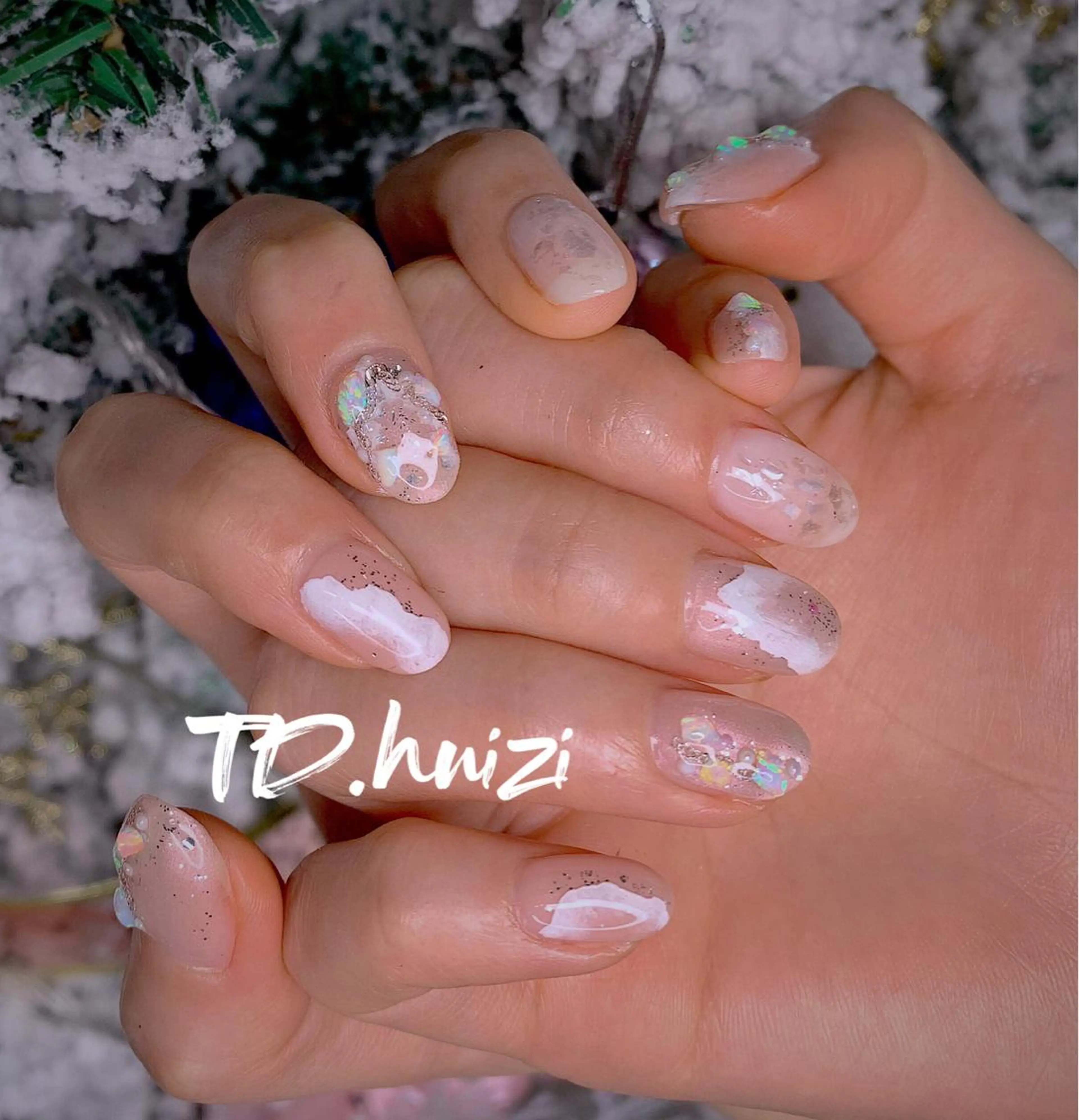 ミディアム めぐみのネイルサロン 惠のネイルデザイン