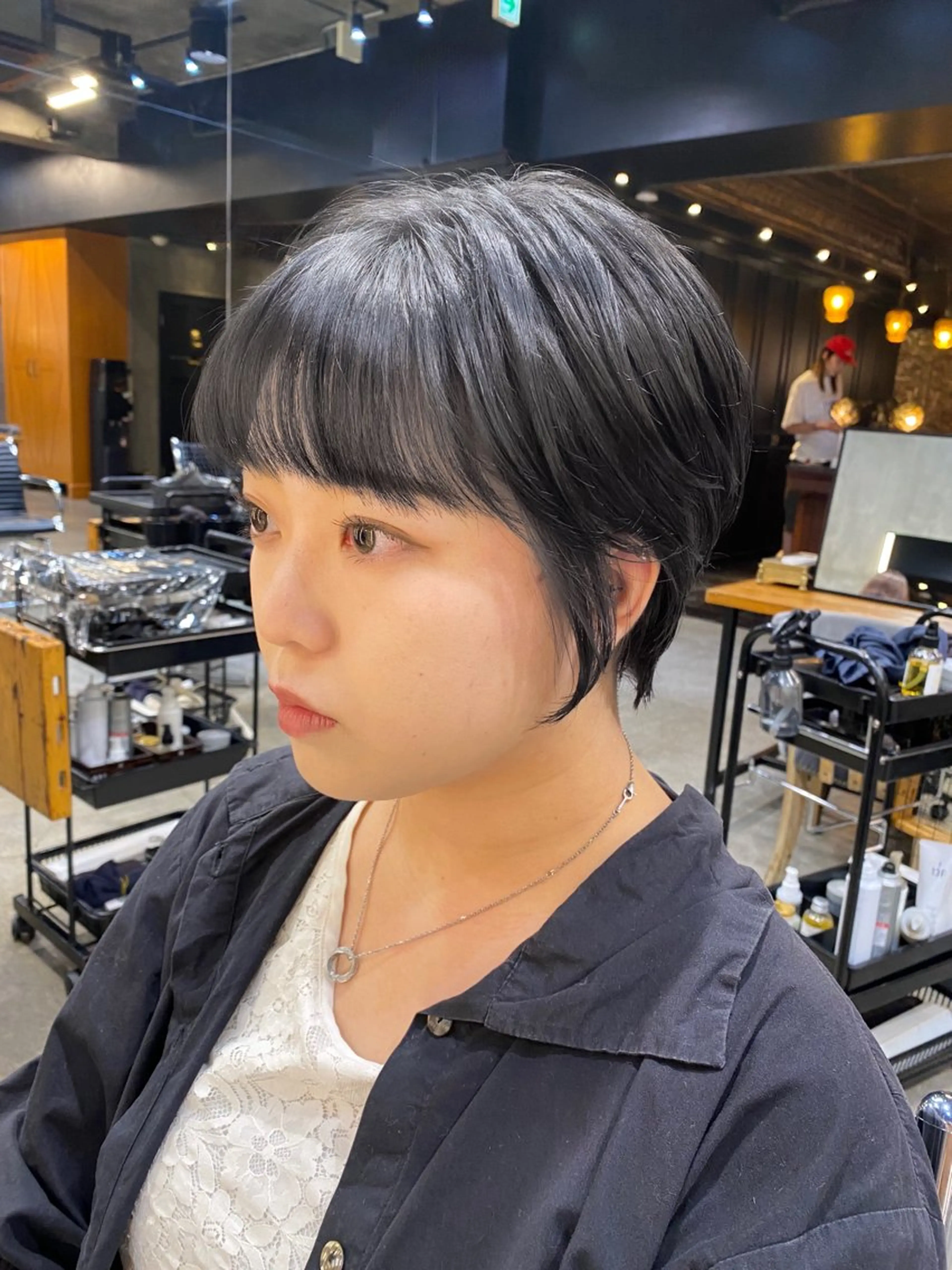 ショート カラー 黒髪 ブルーカラー ブルーブラック ショートヘア カット ヘアカラー トリートメント Ms.CHARM所属・透明感カラー🌿 グレージュ🐺陽介のヘアスタイル