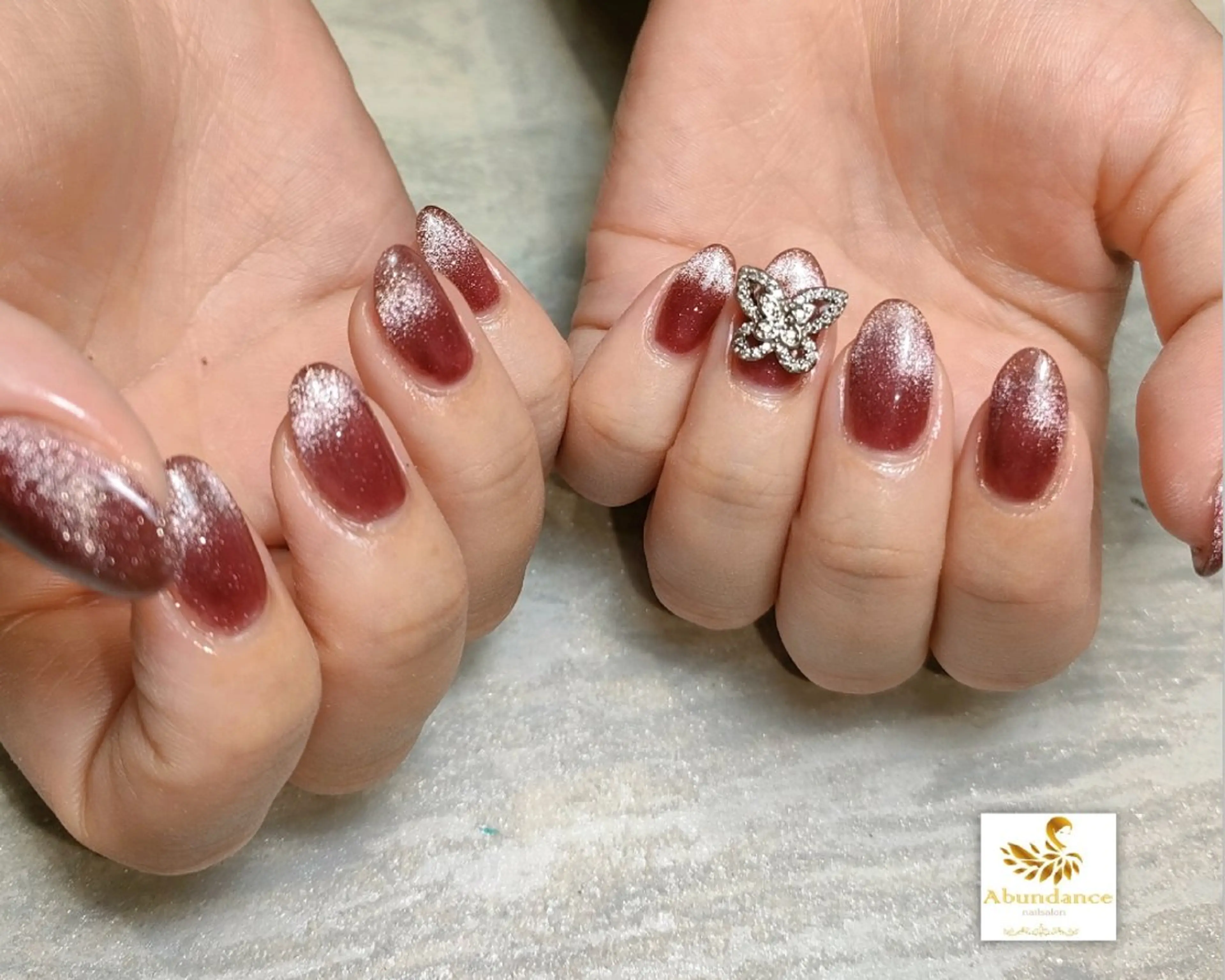 ネイル マグネットネイル ハンドネイル 完全予約制個室サロン Abundancesのネイルデザイン