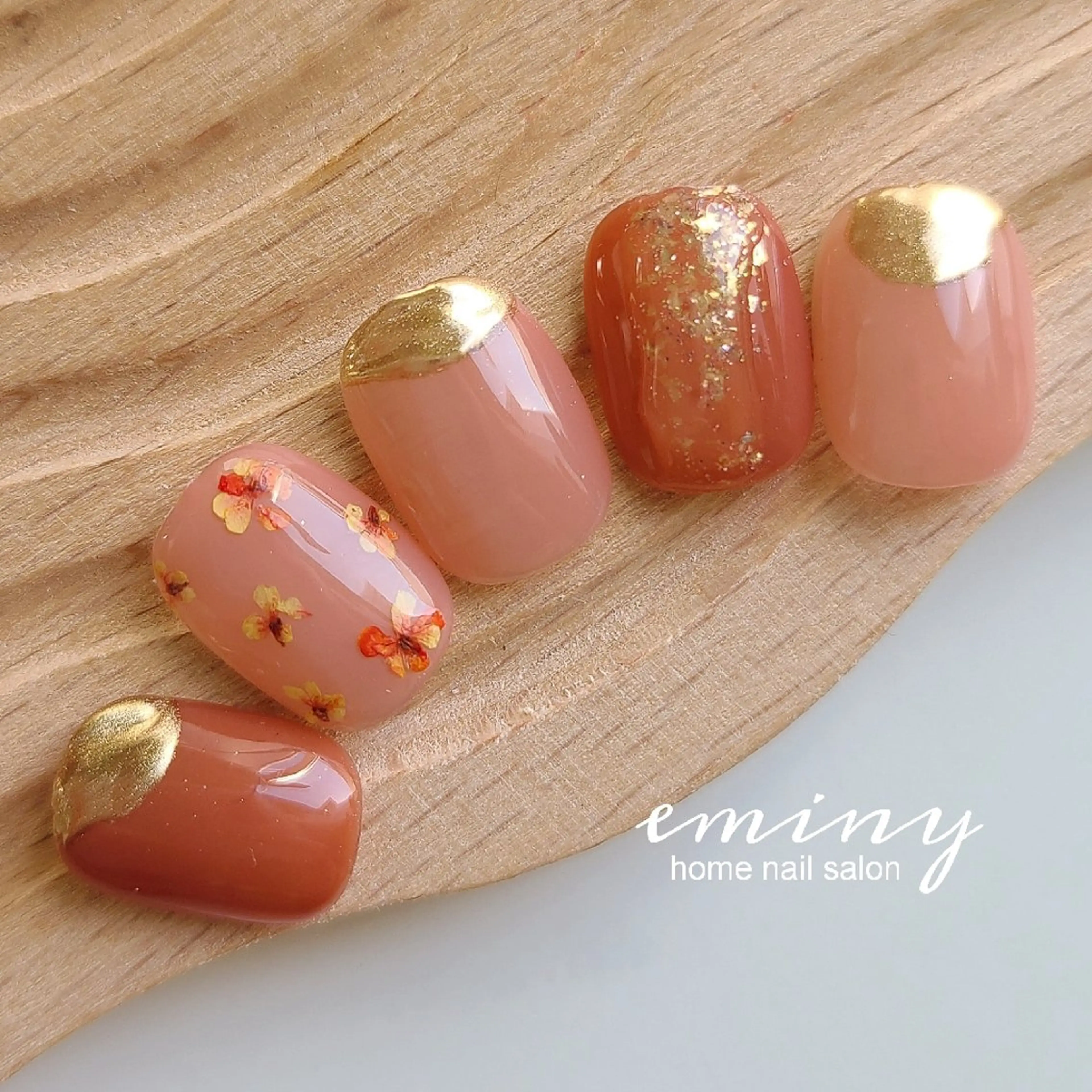 ネイル フラワーネイル ジェルネイル 韓国ネイル ミラーネイル オフィスネイル ハンドネイル nail salon  eminyのネイルデザイン