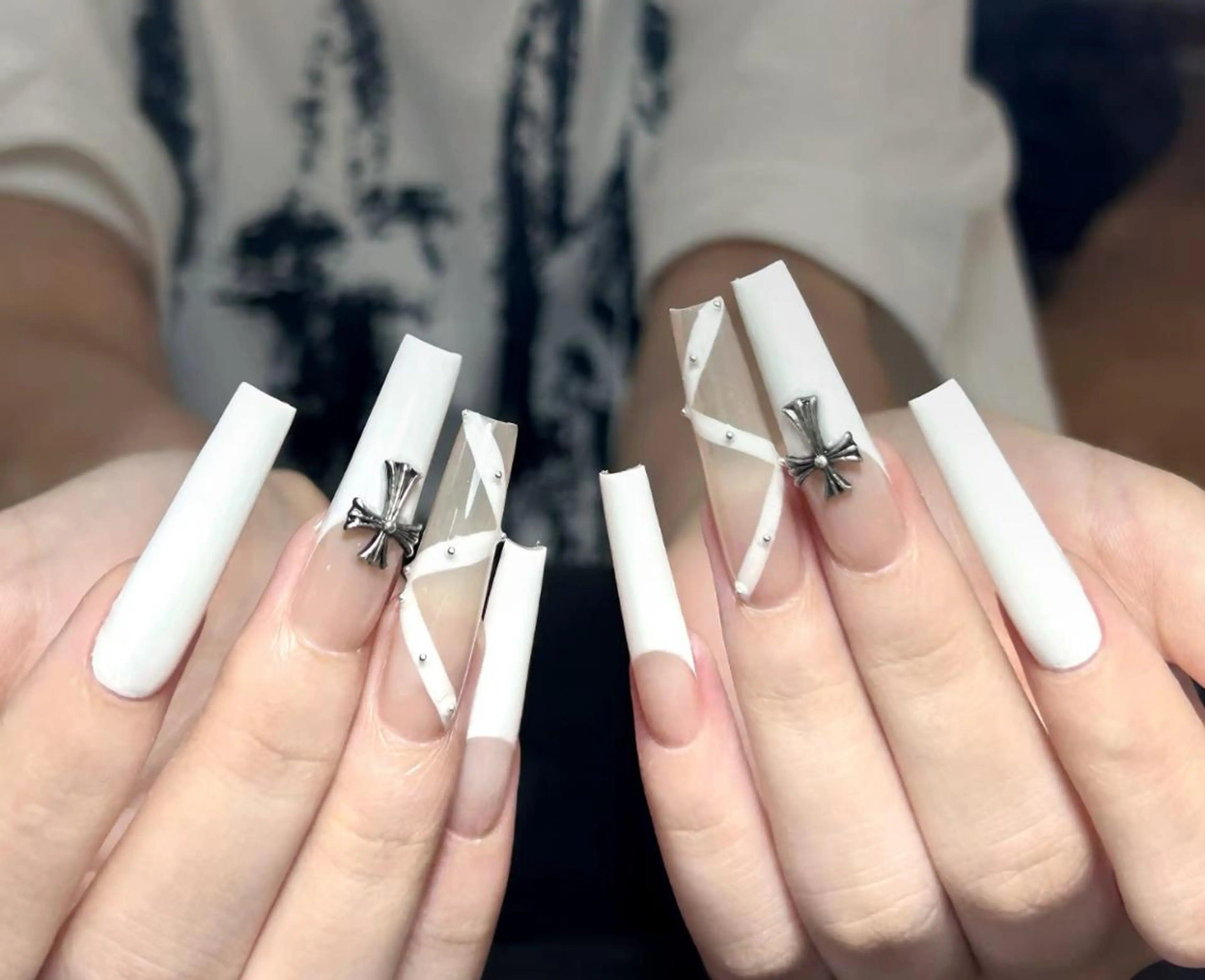 ネイル ハンドネイル 🎀 Ayaka_nailのネイルデザイン