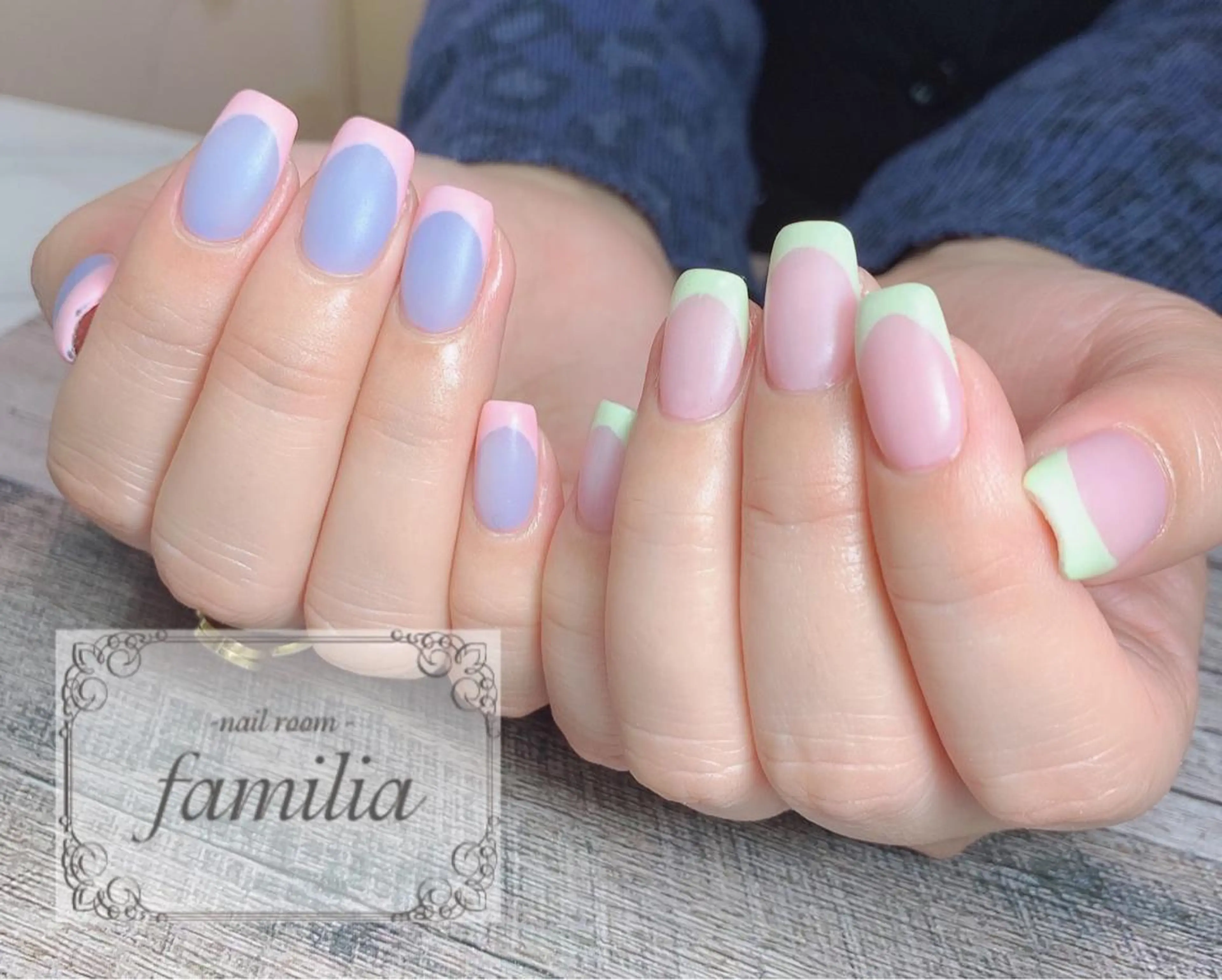 ネイル フレンチネイル ハンドネイル -nailroom- familiaのネイルデザイン