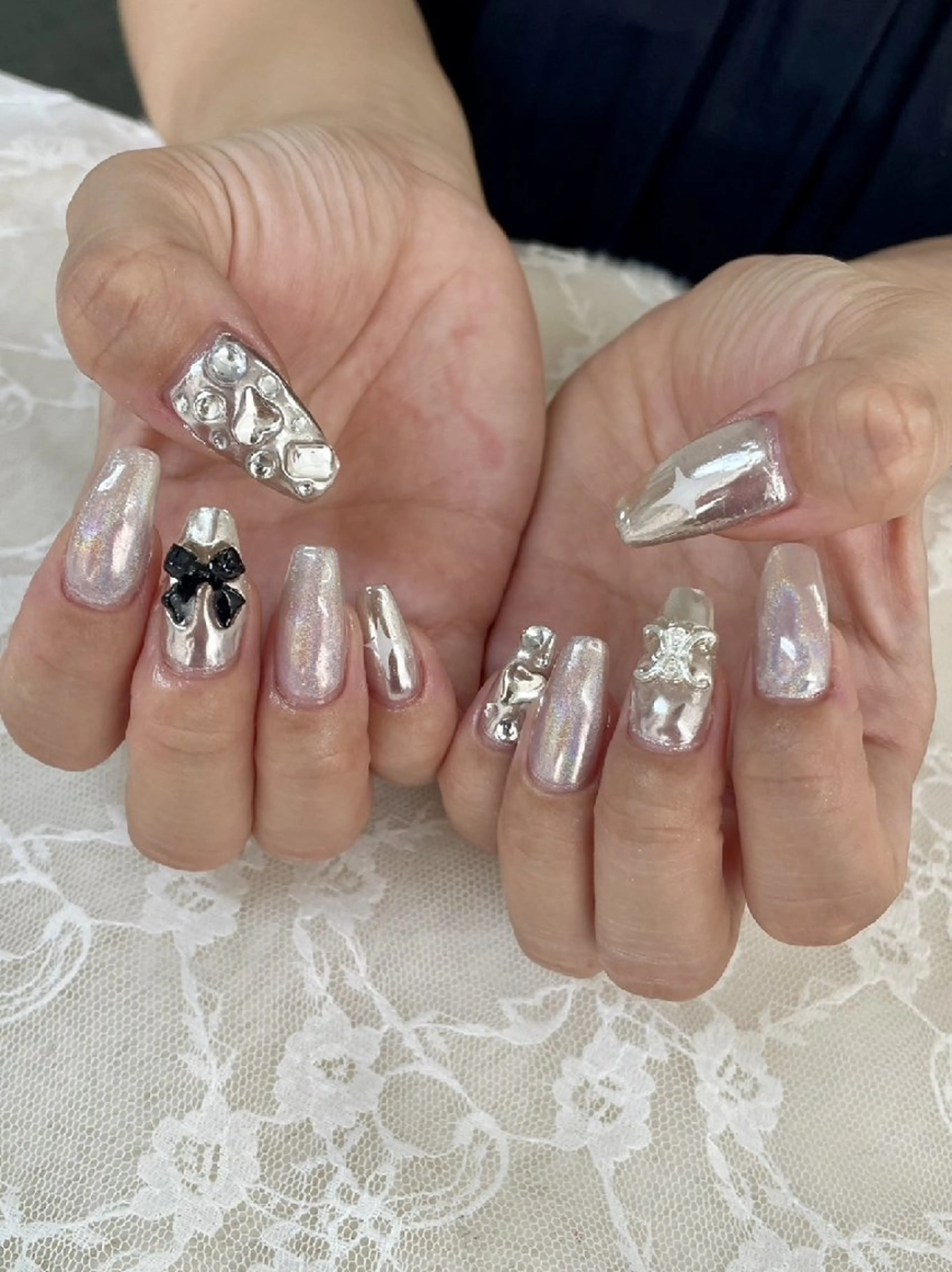 ネイル ミラーネイル ストーンネイル ワンホンネイル ハンドネイル ハンドケア 心斎橋Salon Epokkuのネイルデザイン