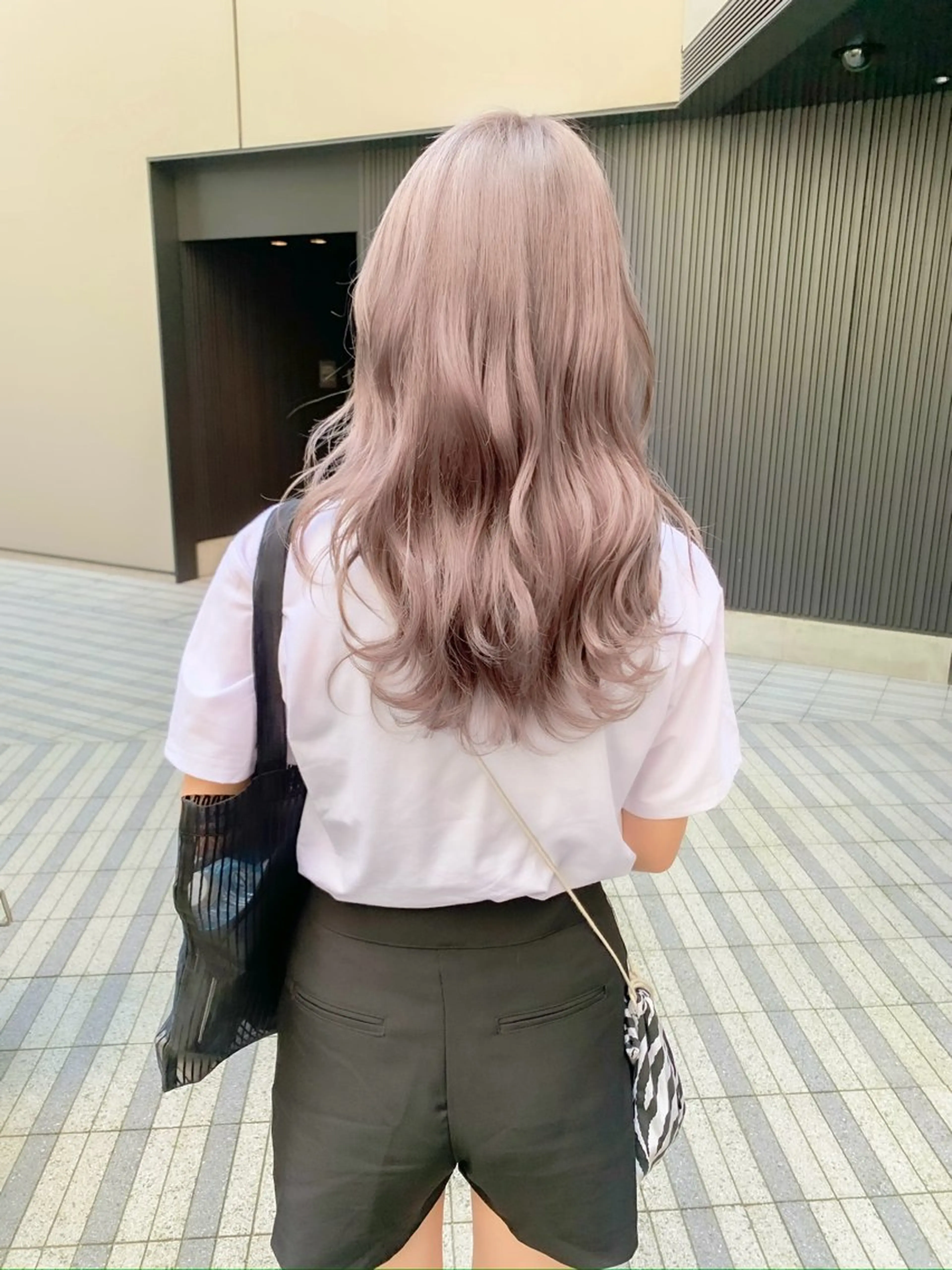 カラー ヘアカラー 瀬戸 杏珠のヘアスタイル