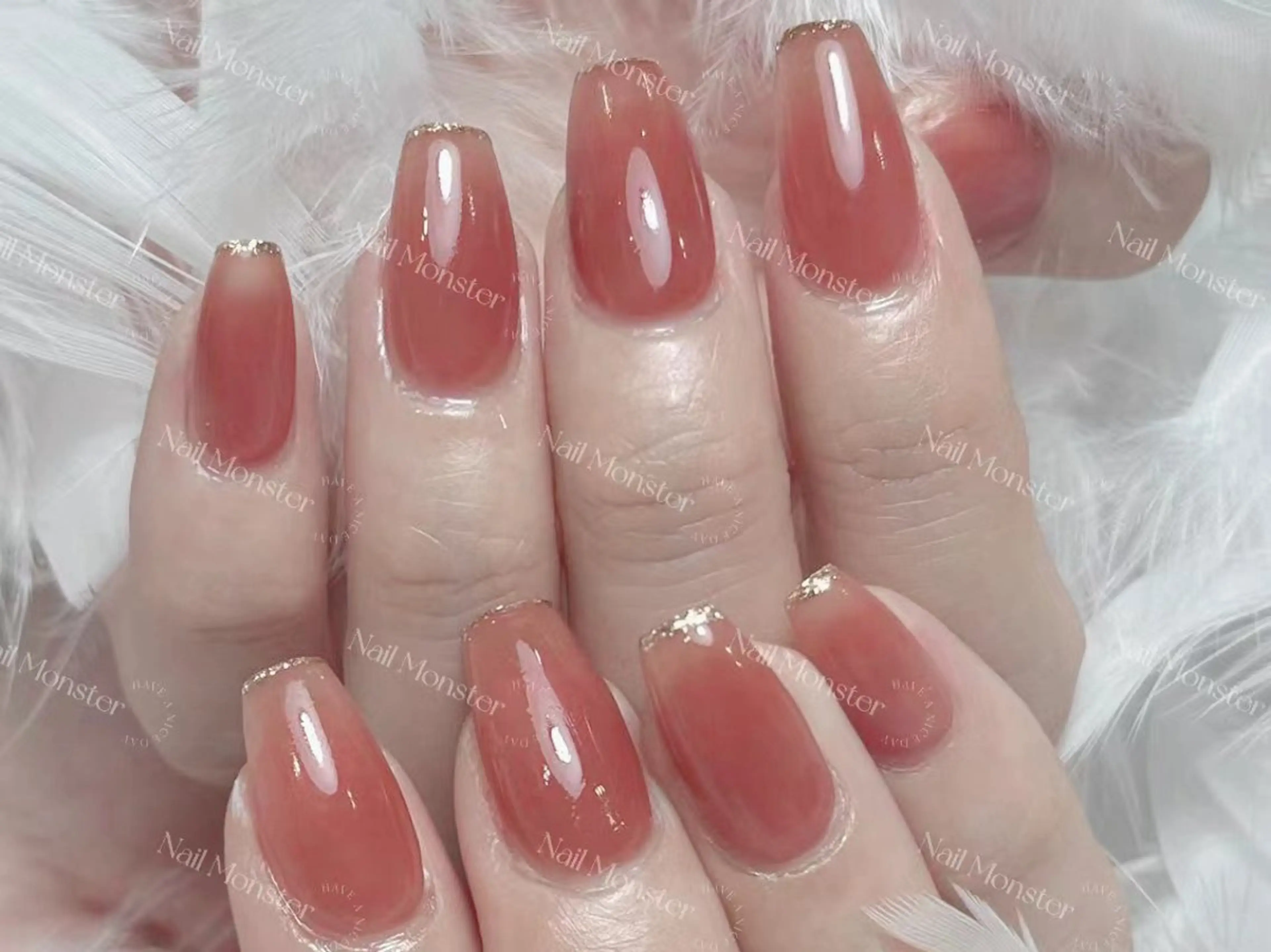 12月⭐️オフ無料⭐️ 💗Hand ☆ 🎀ワンカラー+ラメ先端ラインの写真