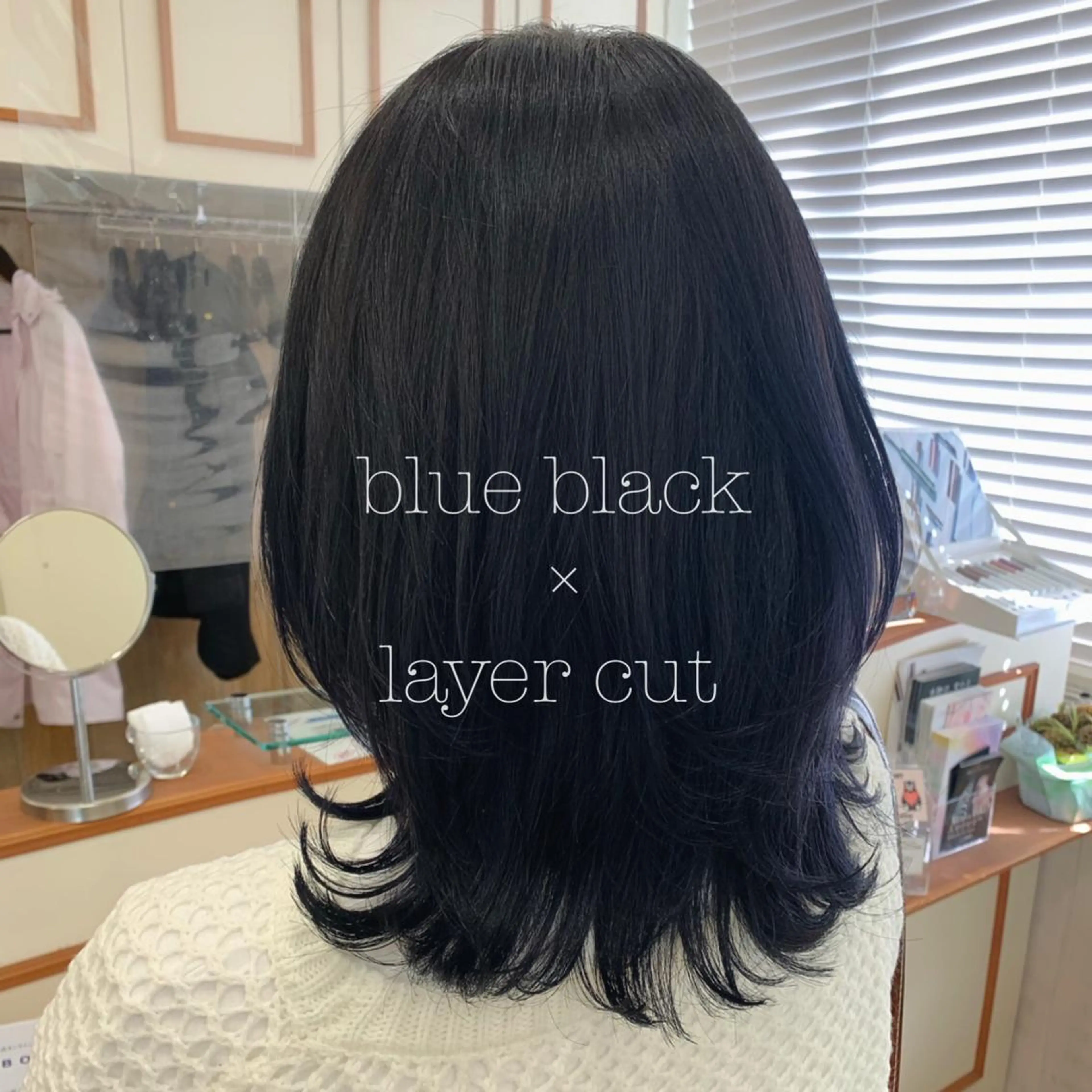 ミディアム カラー ヘアカラー トリートメント ぱつっとボブ/ 小野あかねのその他イメージ