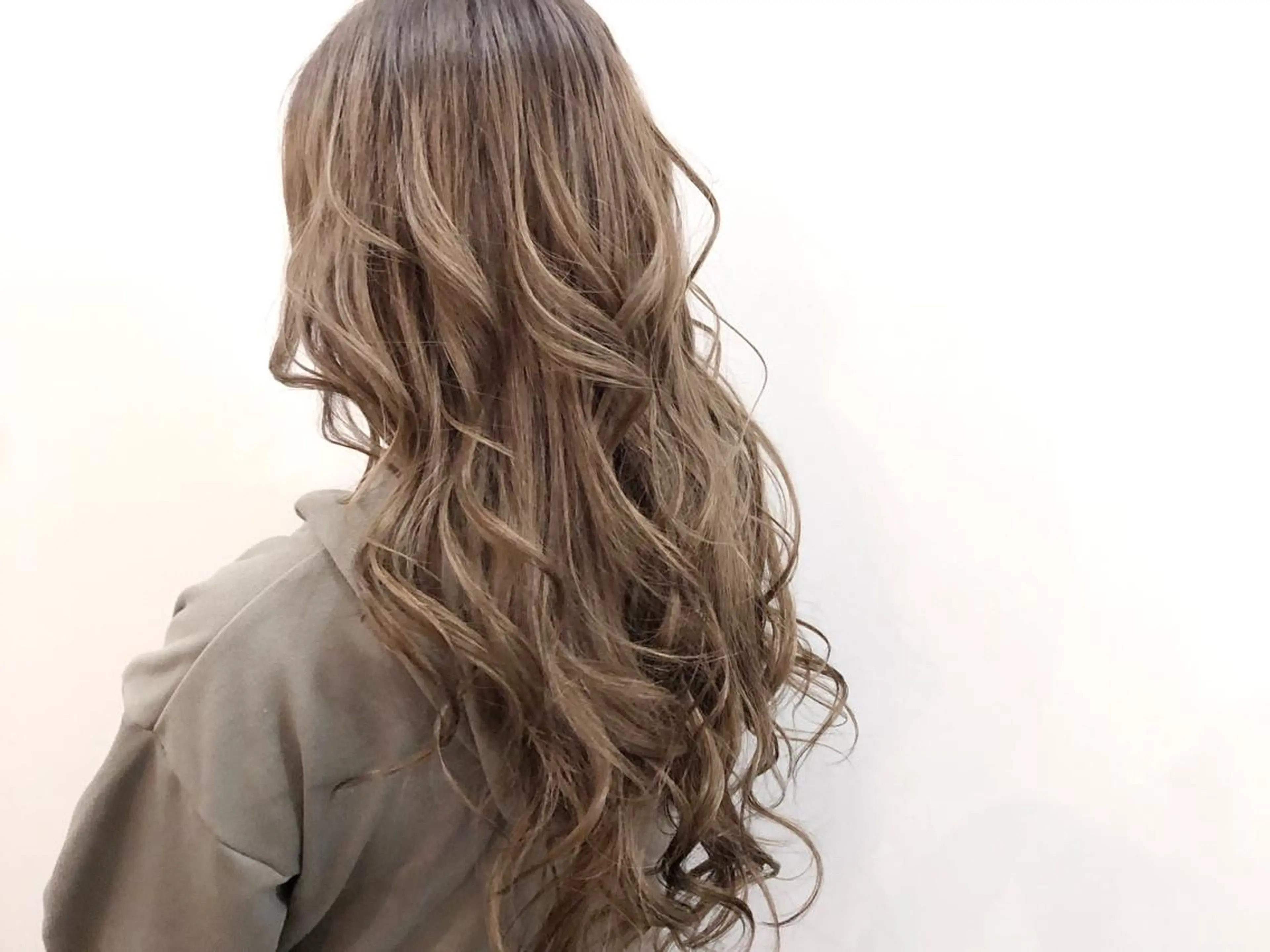 【週末限定】3Dハイライト+カラー+カットの写真