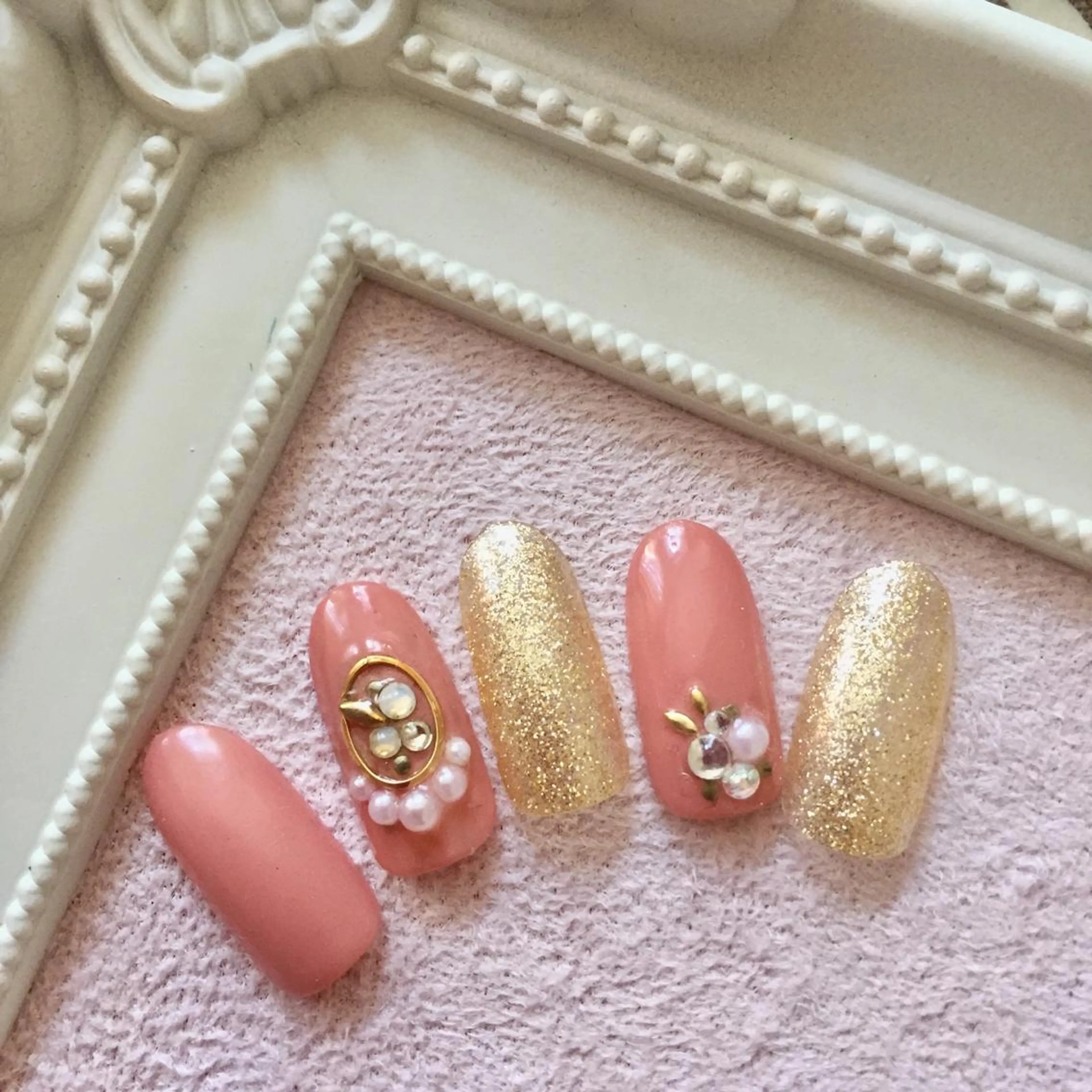 💎ジェルネイル💅 オフなしB:カラー2色&アート数本の写真