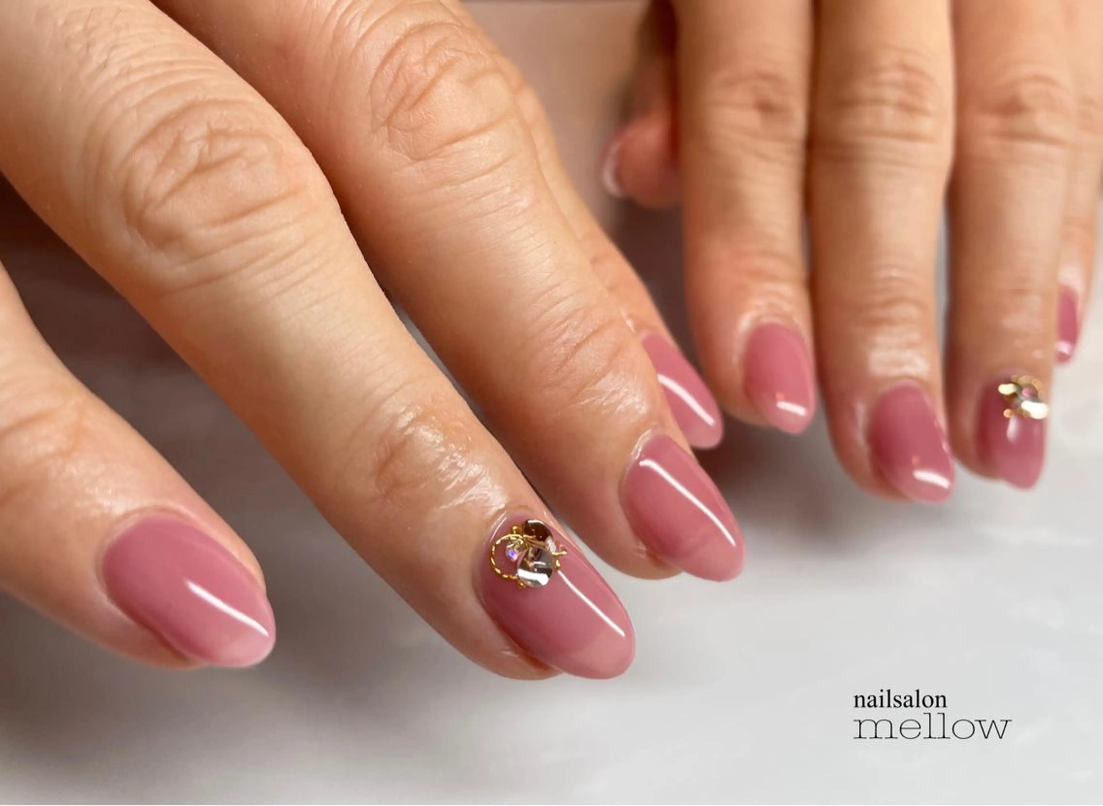 ネイル ピンク ストーンネイル 大山 浩美のネイルデザイン