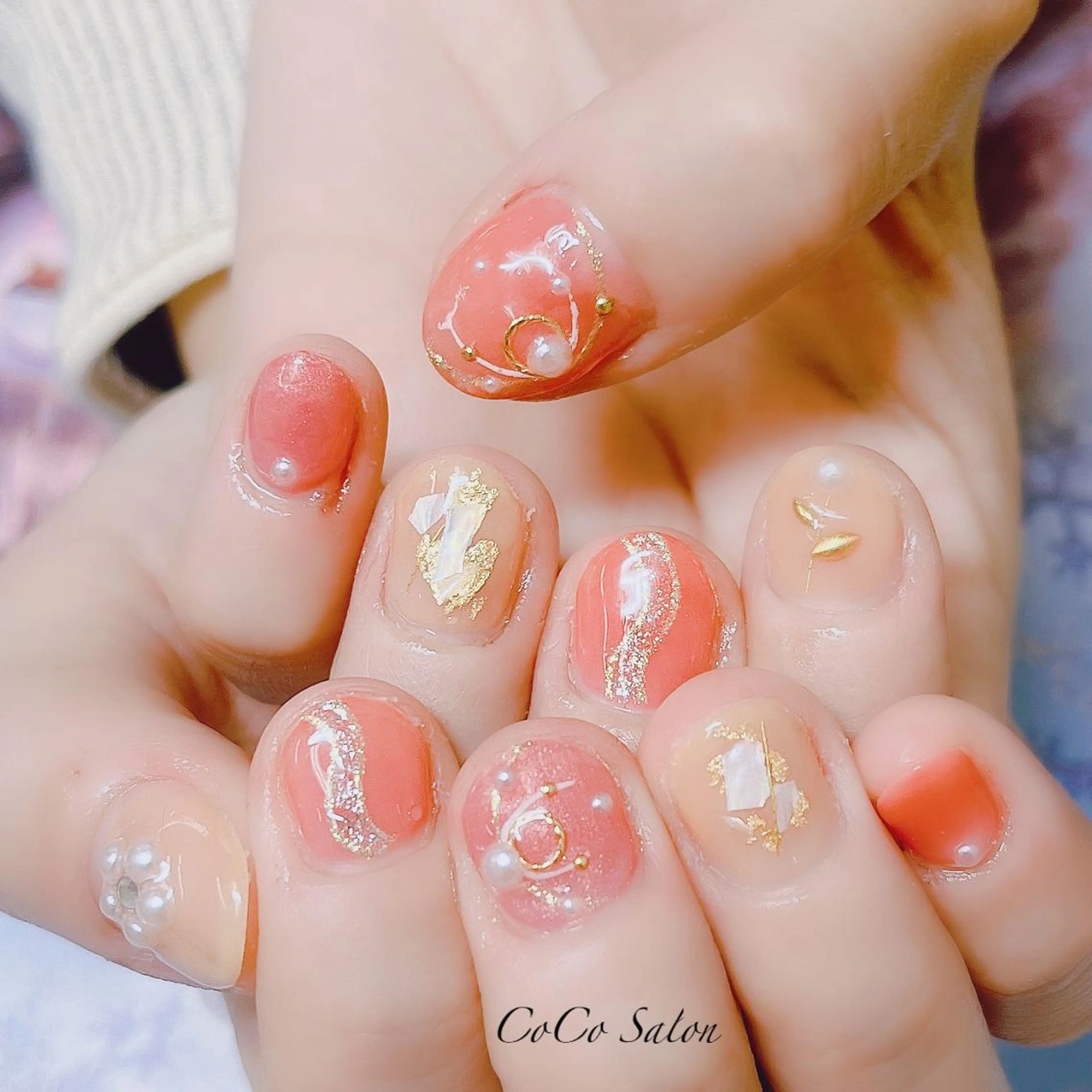 ネイル 成人式 長さ出し フラワーネイル ジェルネイル キラキラネイル ハンドネイル CoCoSalon ネイル/まつ毛予約のネイルデザイン