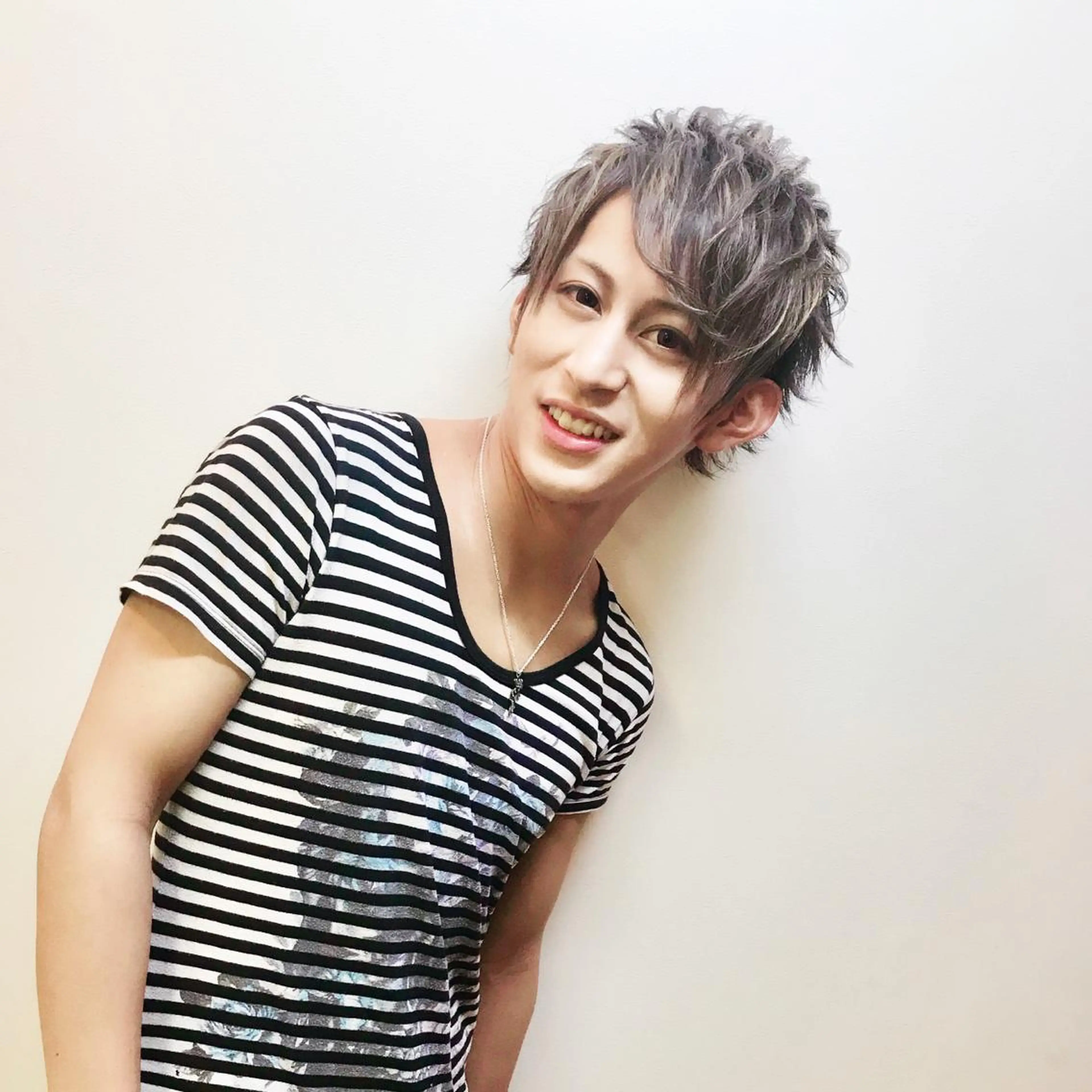 ショート カラー パーマ ヘアアレンジ メンズ backstage.AZ所属・吉川 宙翔のヘアスタイル