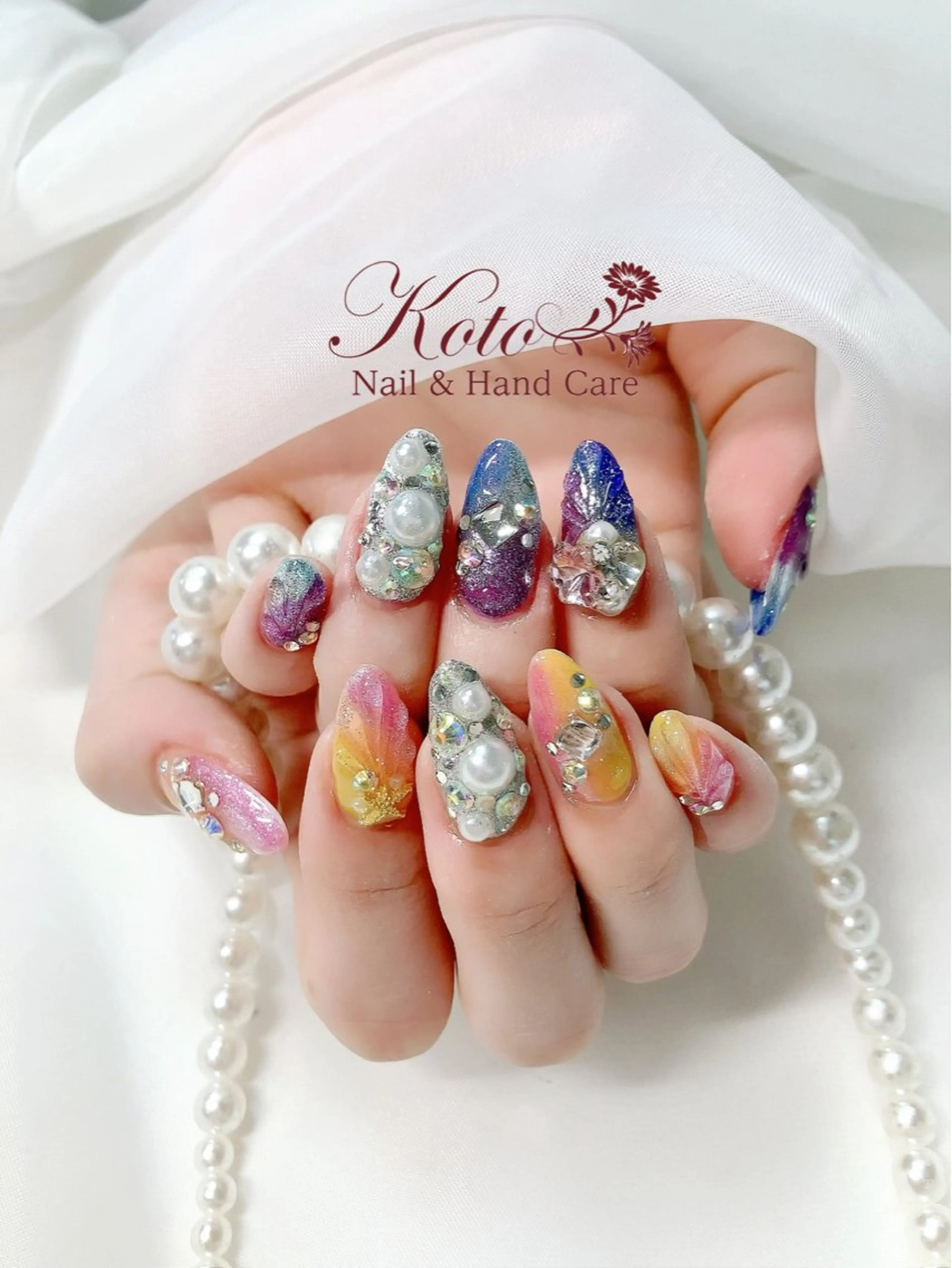 ネイル 長さ出し ジェルネイル 持ち込み ニュアンスネイル 赤色 Risa ネイルサロンKOTOのネイルデザイン