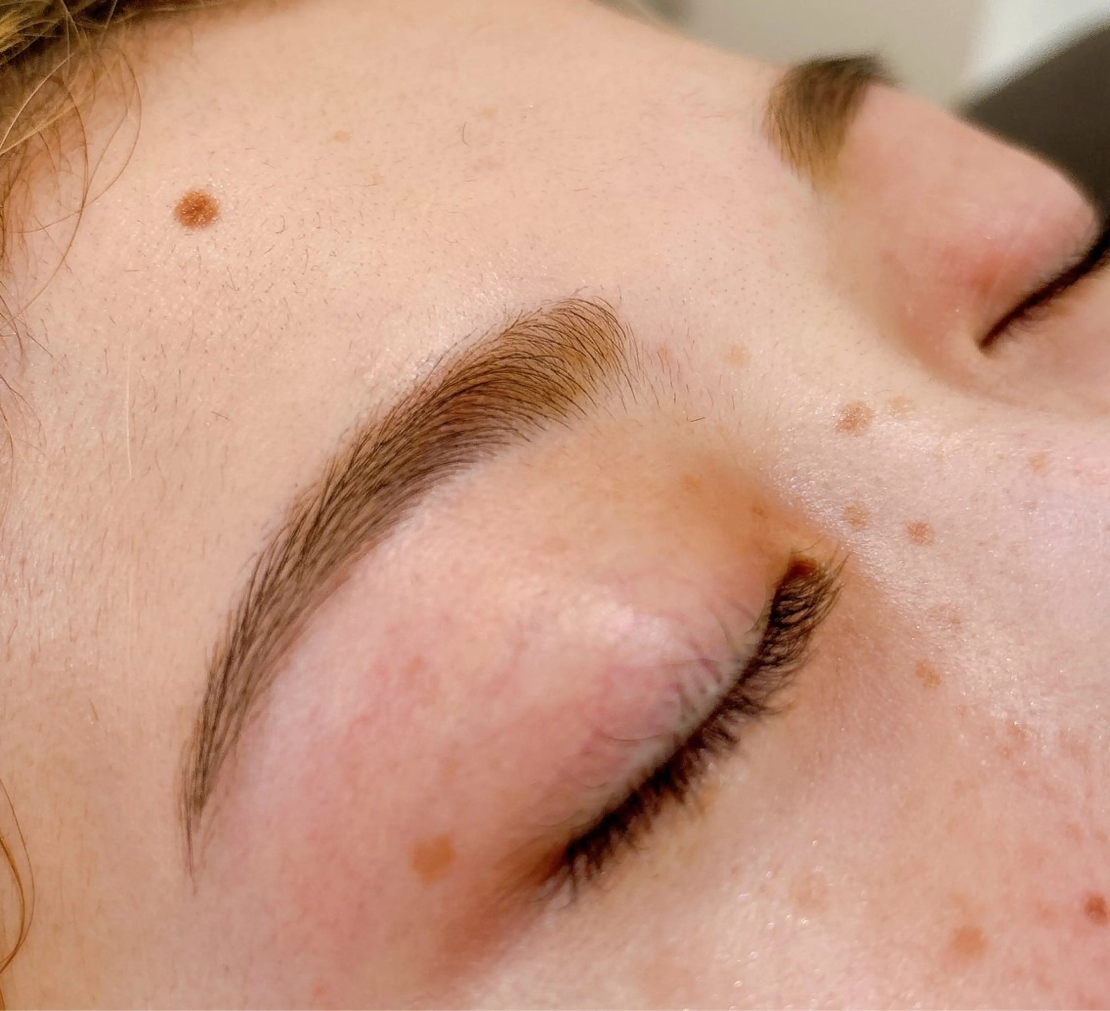 アイブロウ en_by ku-to所属・en_ Nanamiのマツエク・マツパデザイン