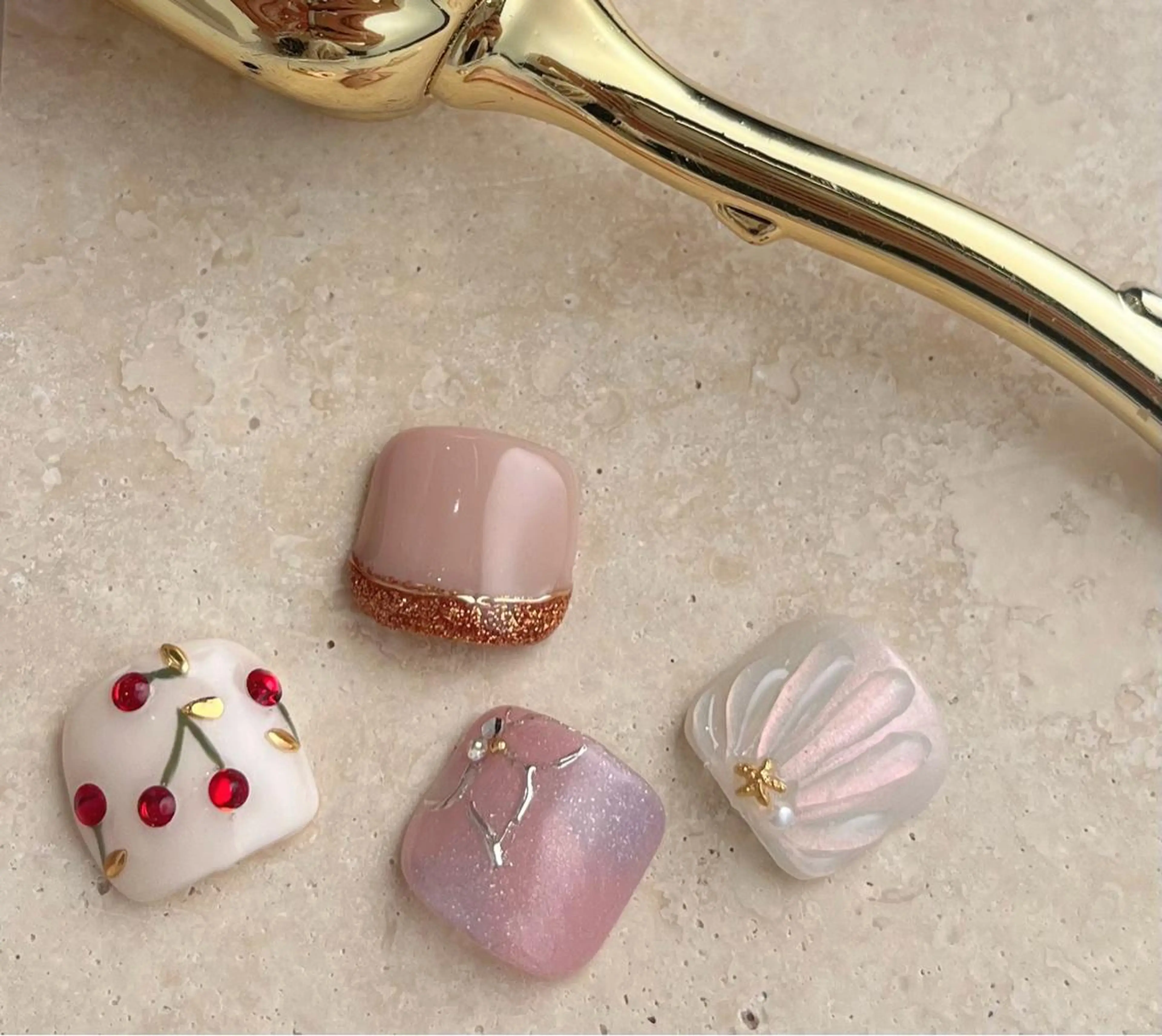 ネイル salon de momo所属・サロン ド モモのマツエク・マツパデザイン