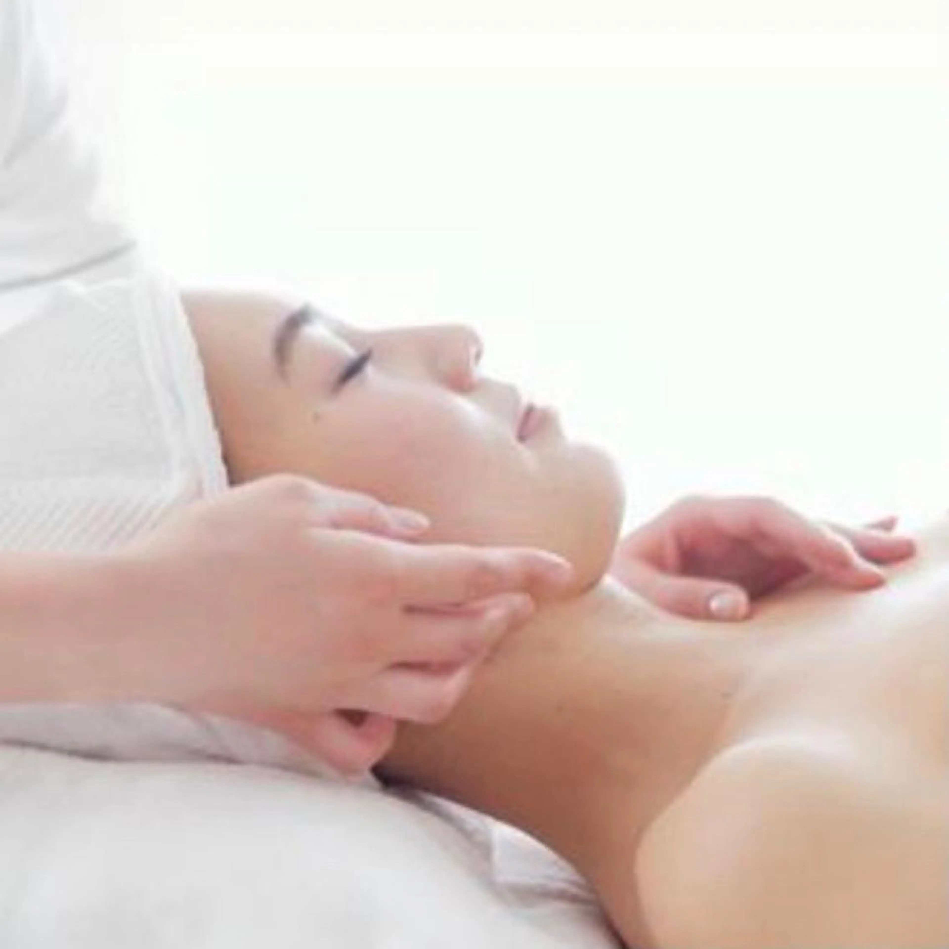 【劇的小顔リフトUP💫‼️】『顔が変わった！肌が変わった！』感動を届けるをモットーに最善を尽くす結果重視のフェイシャルの写真