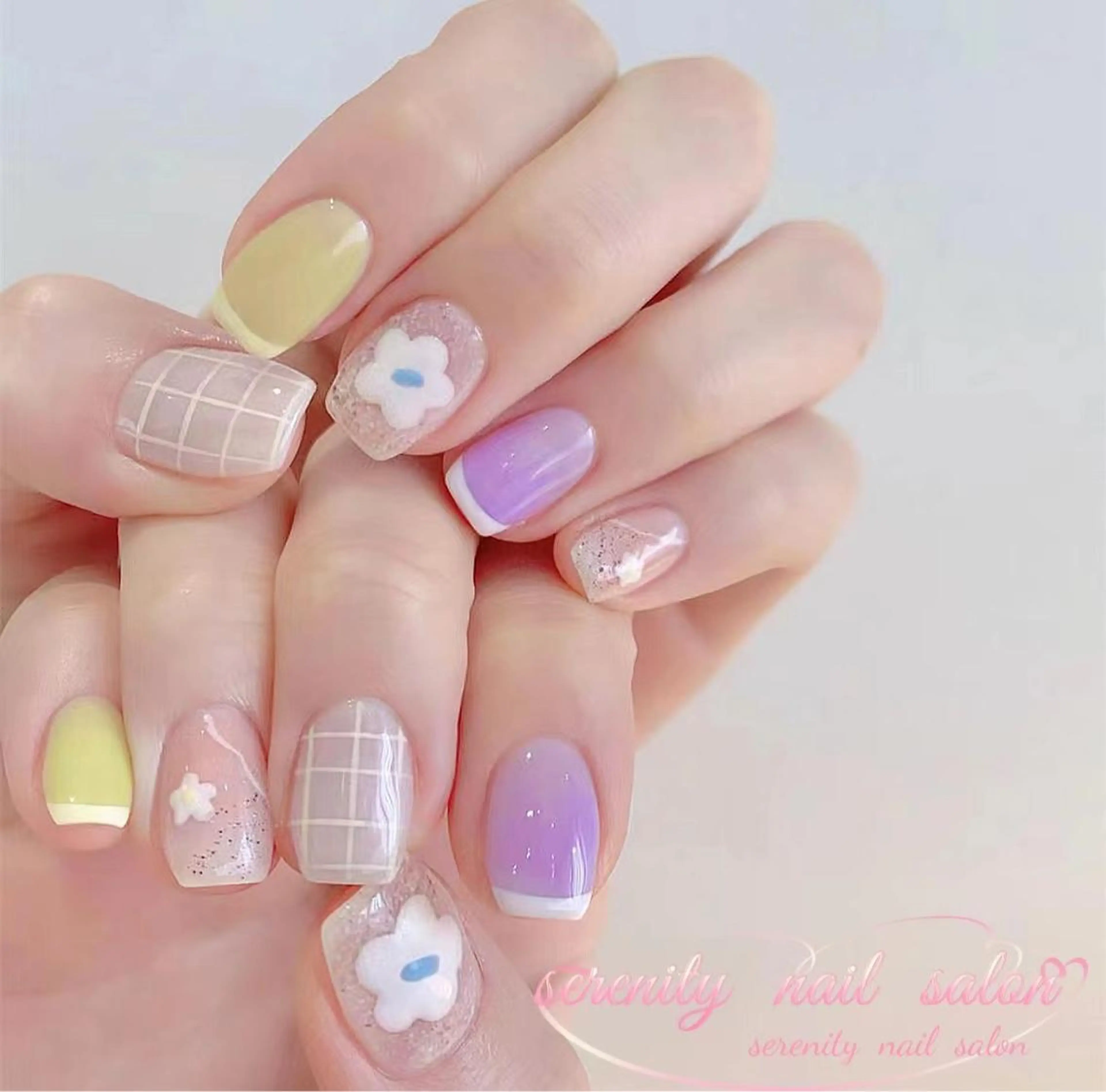ネイル ハンドネイル ハンドケア ✨Serenity Nail salonのネイルデザイン